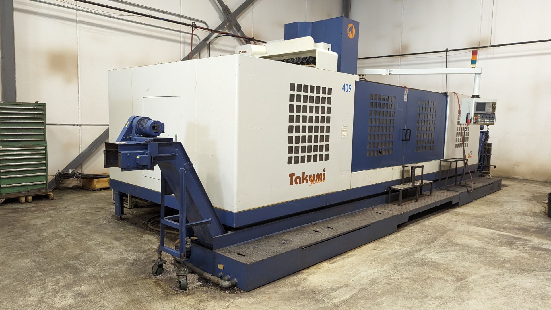 TAKUMI, V32, CNC VERTICAL MACHINING CENTRE, 10,000 RPM SPINDLE, TRAVELS (X,Y,Z): 3200 MM X 1066MM - Image 4 of 25