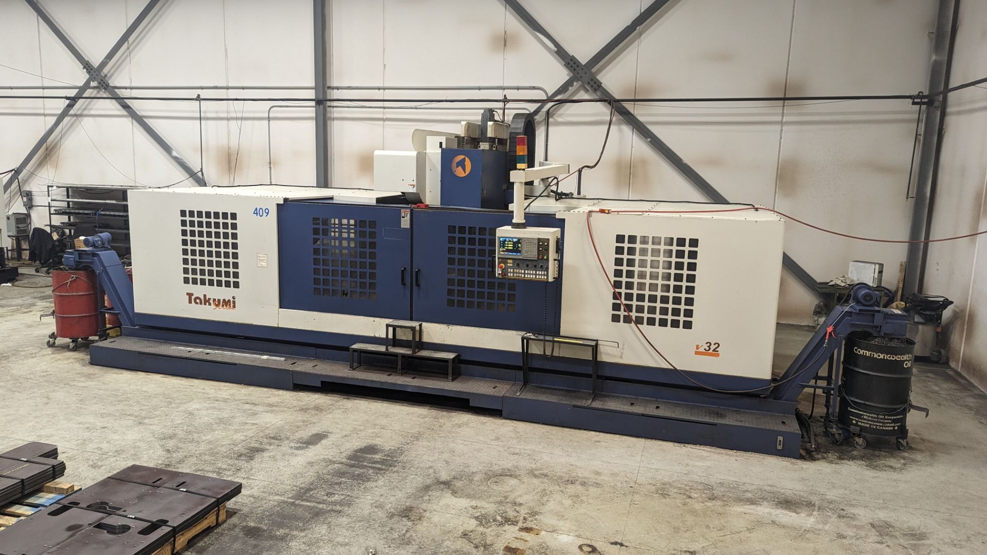 TAKUMI, V32, CNC VERTICAL MACHINING CENTRE, 10,000 RPM SPINDLE, TRAVELS (X,Y,Z): 3200 MM X 1066MM