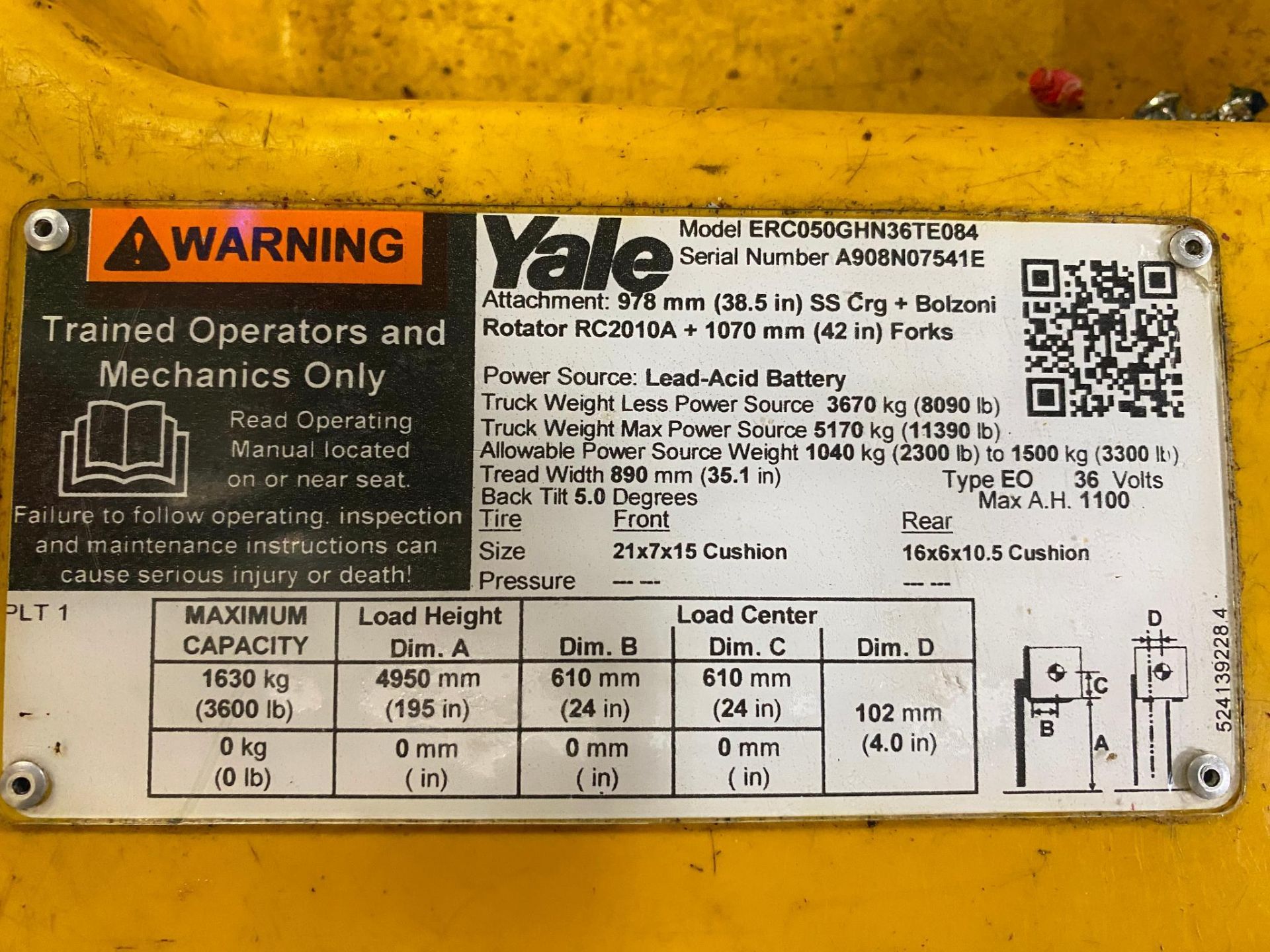 ELECTRIC FORKLIFT, YALE MDL. ERC050GHN36TE084, 3-stage mast, 195" max. height, 3600 lb. cap., 42" - Image 9 of 14