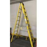 A-FRAME LADDER, WERNER, fiberglass, 10'