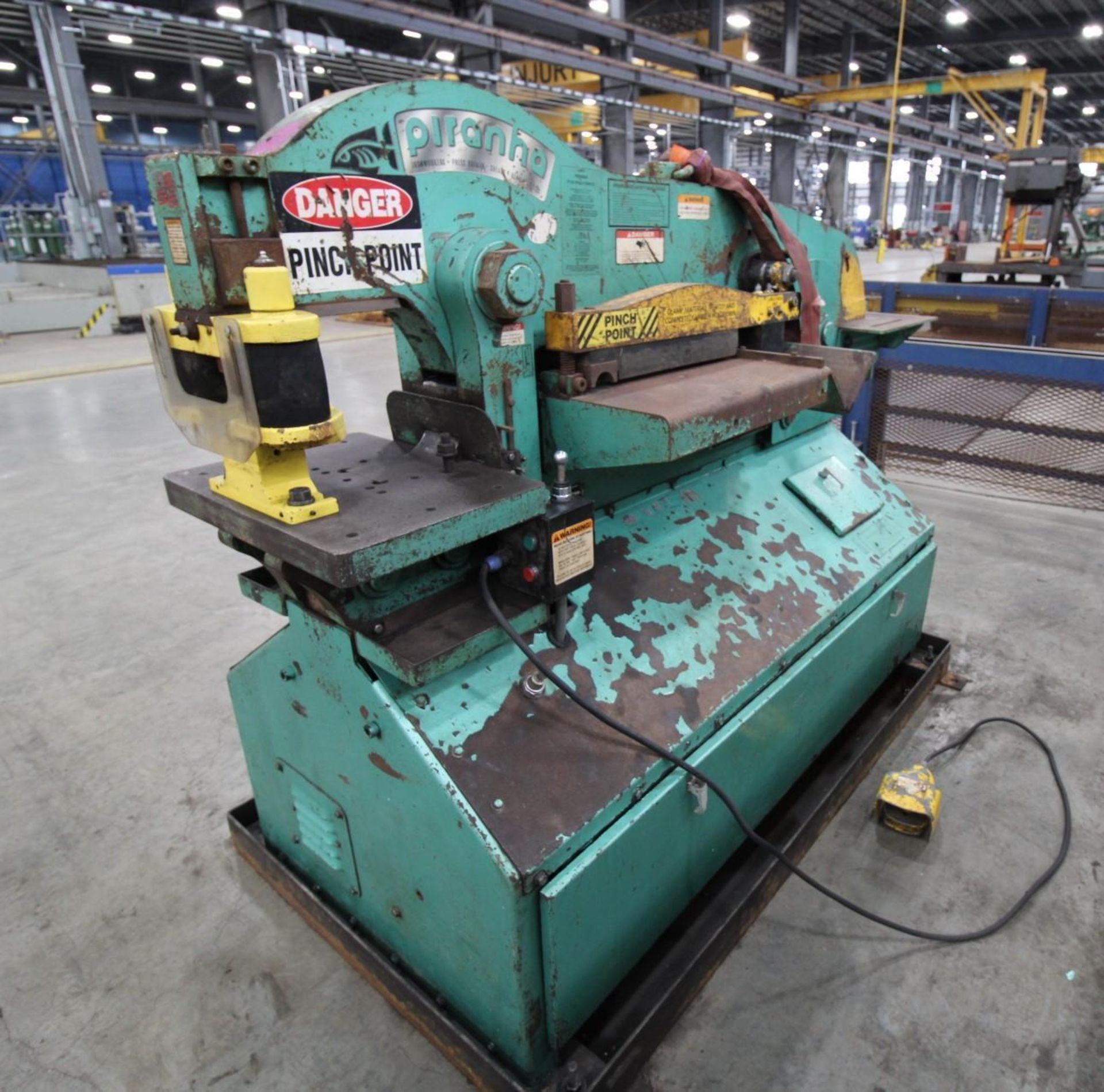 IRONWORKER, PIRANHA P120, 120 Ton Punch, 6” x 6” x 5/8” Angle, 2” Round Bar, 1” x 12”, ¾” x 18”, ½” - Image 4 of 9