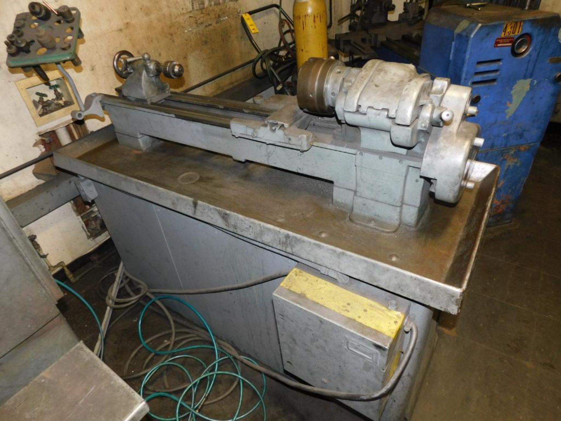 South Bend Lathe, 12" x 24", 6" 3-Jaw Chuck, Tailstock, S/N 20317R - Image 4 of 7