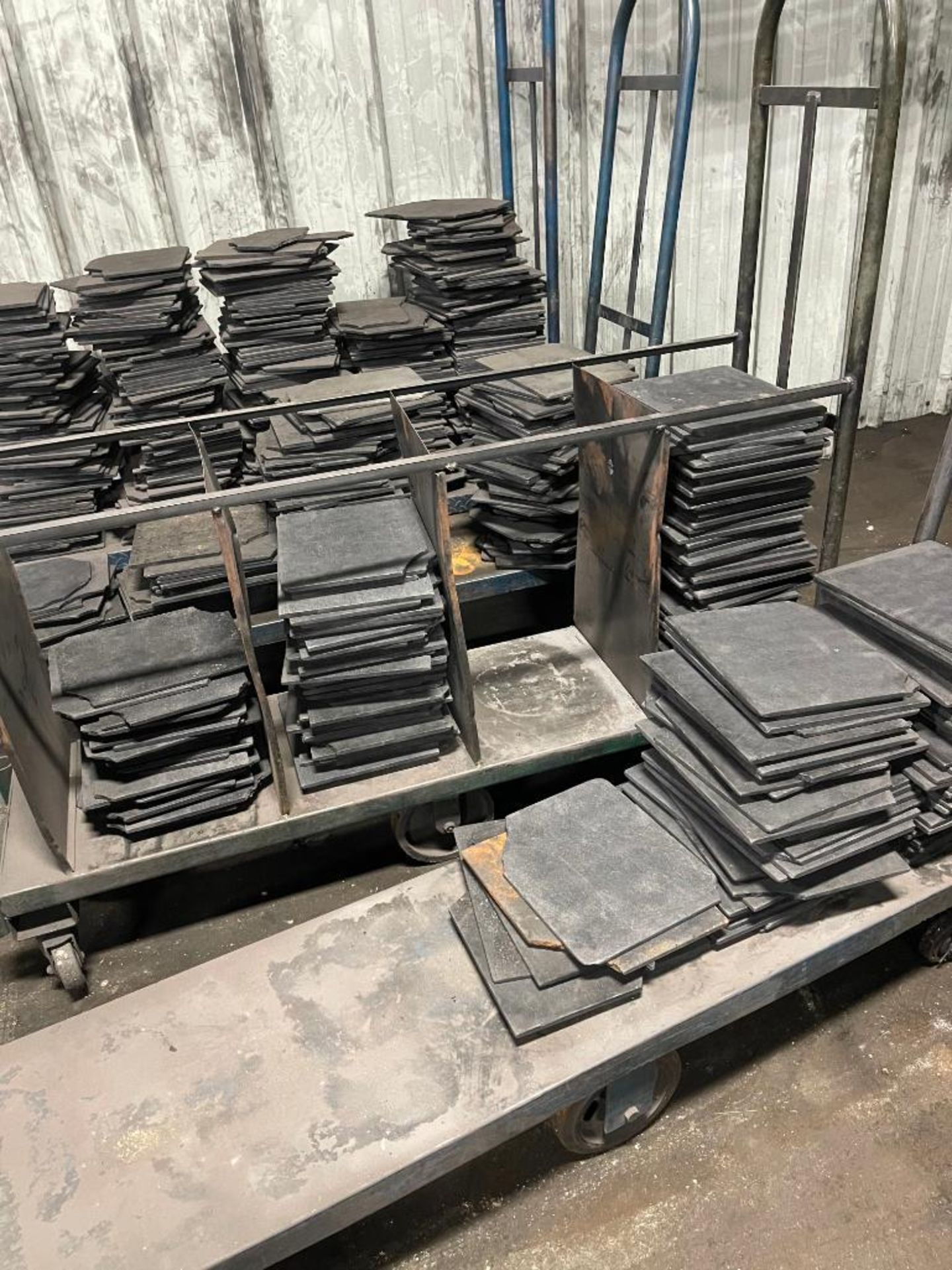 LOT: Carbon Plates & Plate Rack/Cart