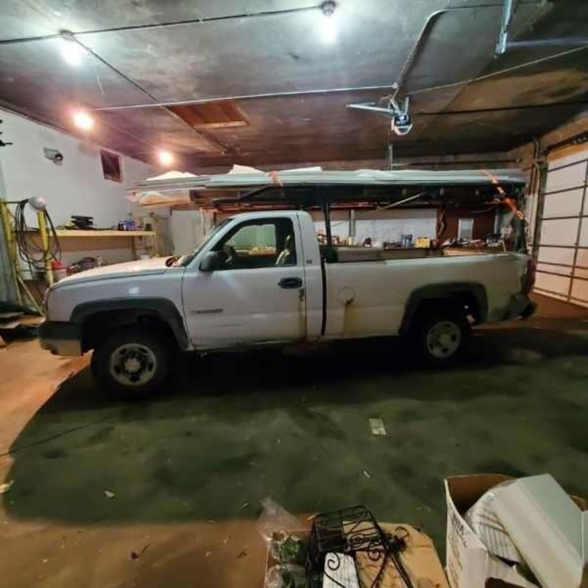 2003 Chevy 2500 Pickup Truck VIN 1GCHC24U03Z181958, (Vehicle Running as Is) LOCATION: Aurora, IL - I - Image 2 of 5