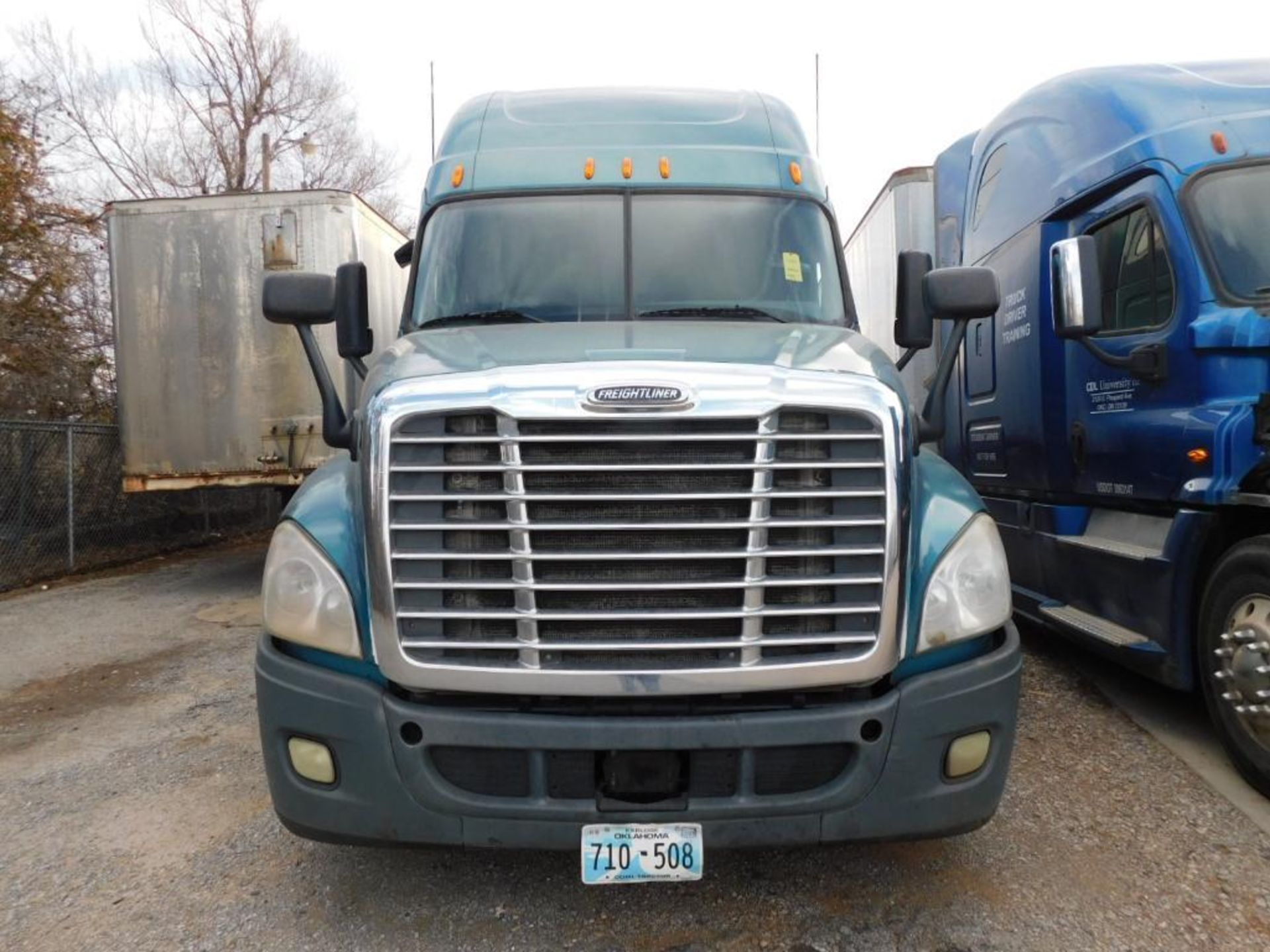 2011 Freightliner Cascadia 125 Truck Tractor, Turbo Diesel, VIN 1FUJGLDR2BSBA2702, 697,132 Miles Ind - Image 2 of 22