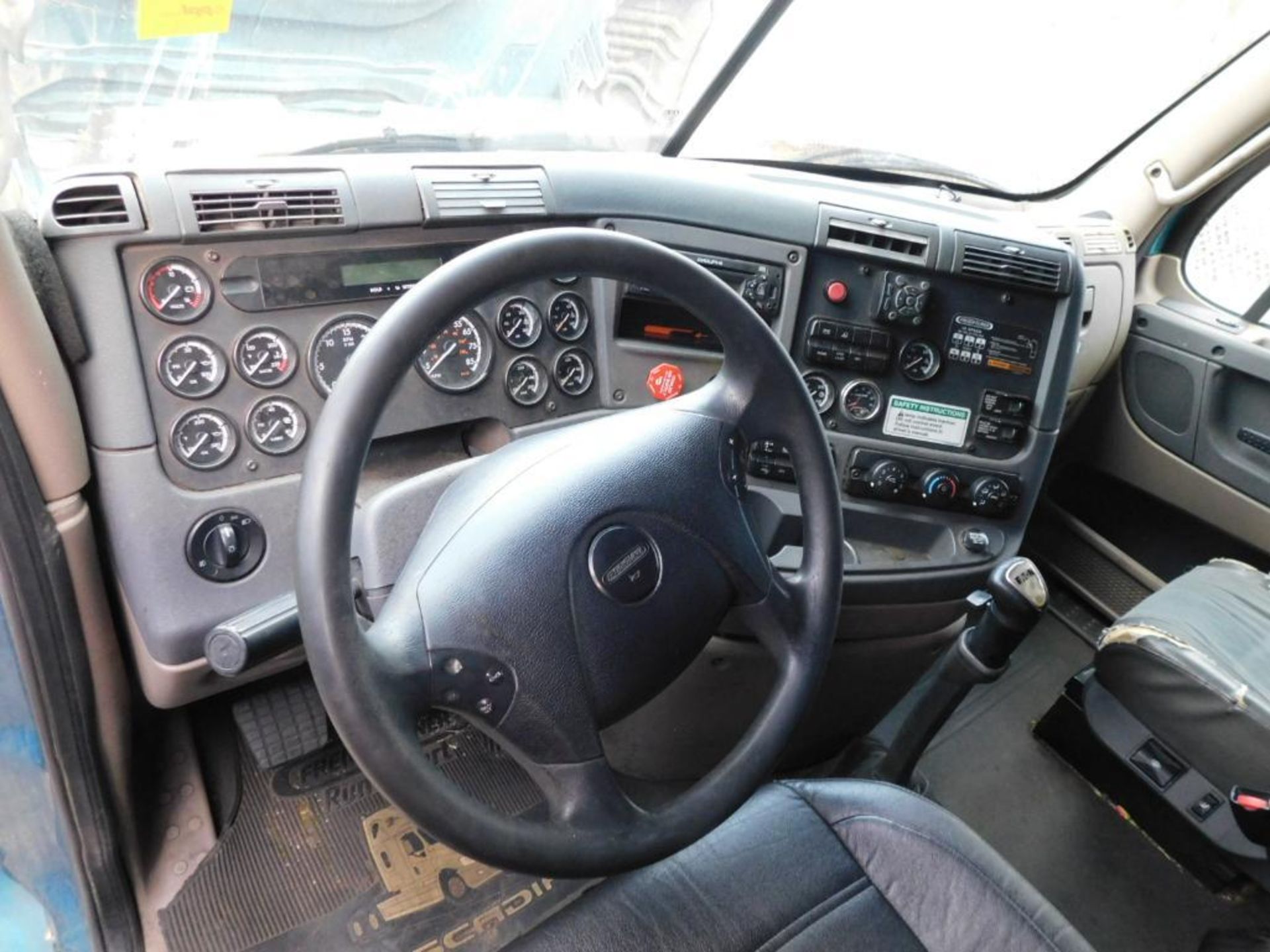 2011 Freightliner Cascadia 125 Truck Tractor, Turbo Diesel, VIN 1FUJGLDR2BSBA2702, 697,132 Miles Ind - Image 13 of 22