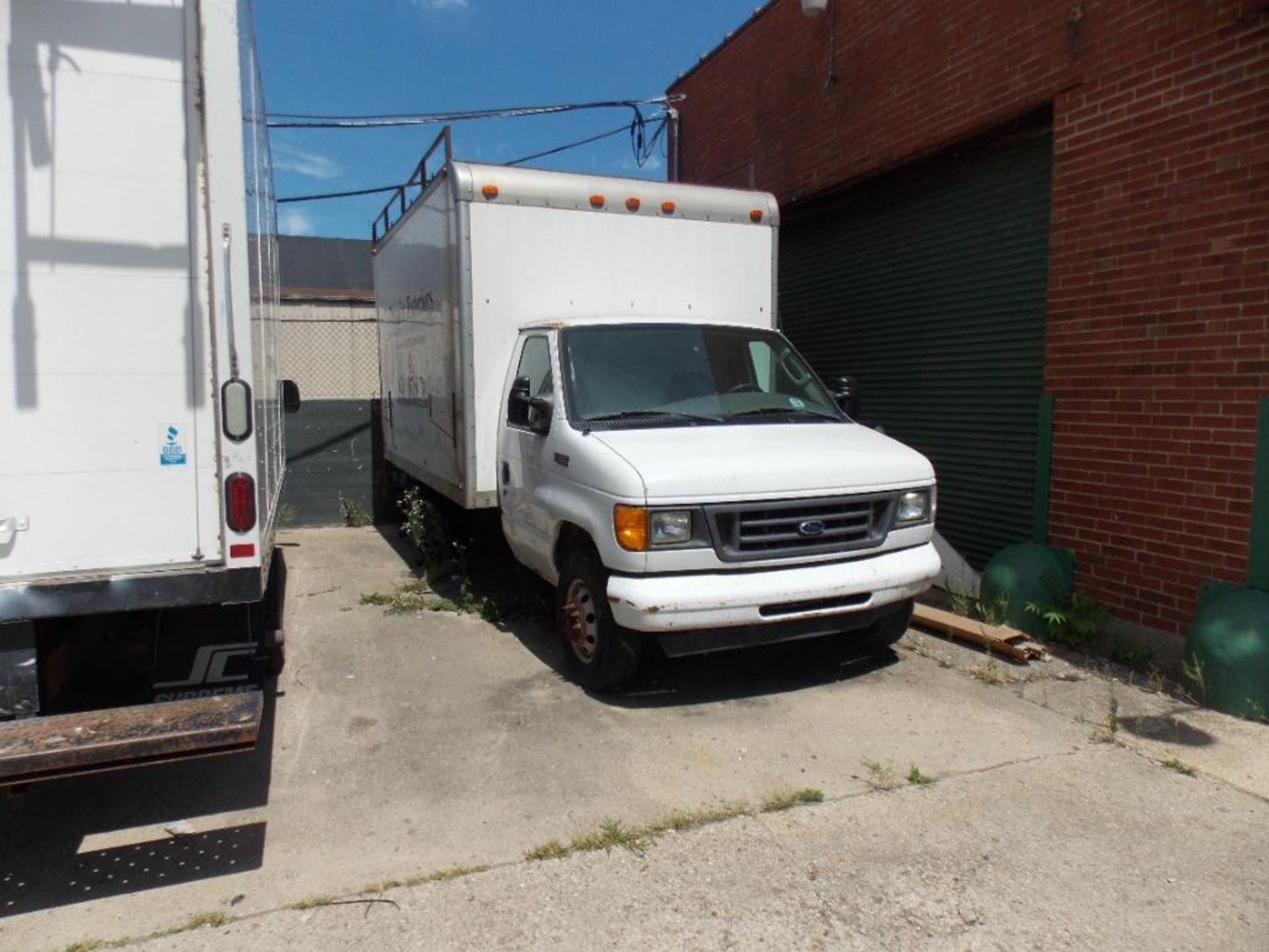 2003 Ford E-350 Box Truck, 14 ft. Box (est.), Roll Up Box Door, VIN 1FDWE35L83HA82335, (NOT RUNNING)