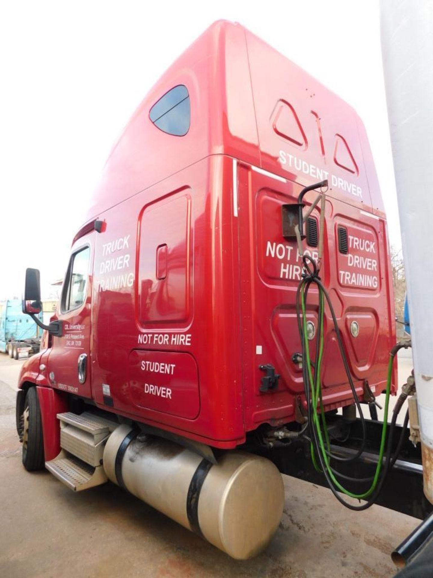 2011 Freightliner Cascadia 125 Truck Tractor, Turbo Diesel, VIN 1FUJGLDR4BLAV6742, (Red #103) - Image 5 of 19