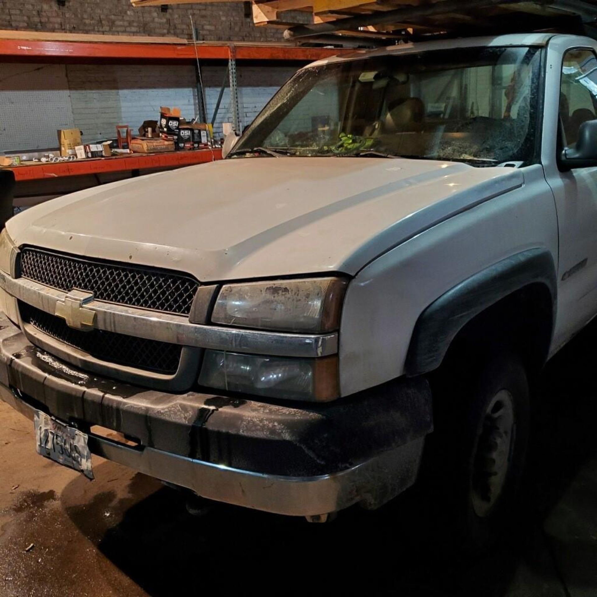 2003 Chevy 2500 Pickup Truck VIN 1GCHC24U03Z181958, (Vehicle Running as Is) LOCATION: Aurora, IL - I - Image 3 of 5