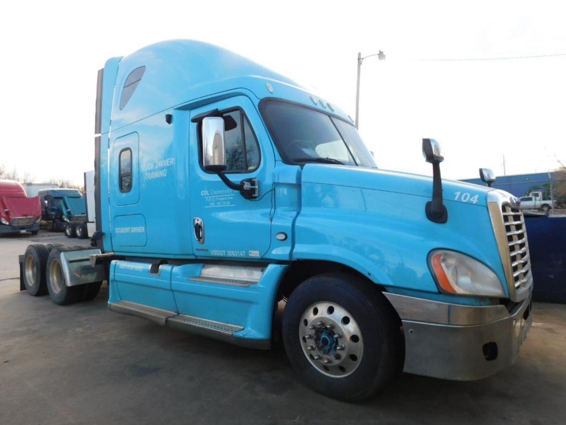 2011 Freightliner Cascadia 125 Truck Tractor, Turbo Diesel (Cummins), VIN 1FUJGLBGXBSAV9295, 1,050,7 - Image 3 of 21