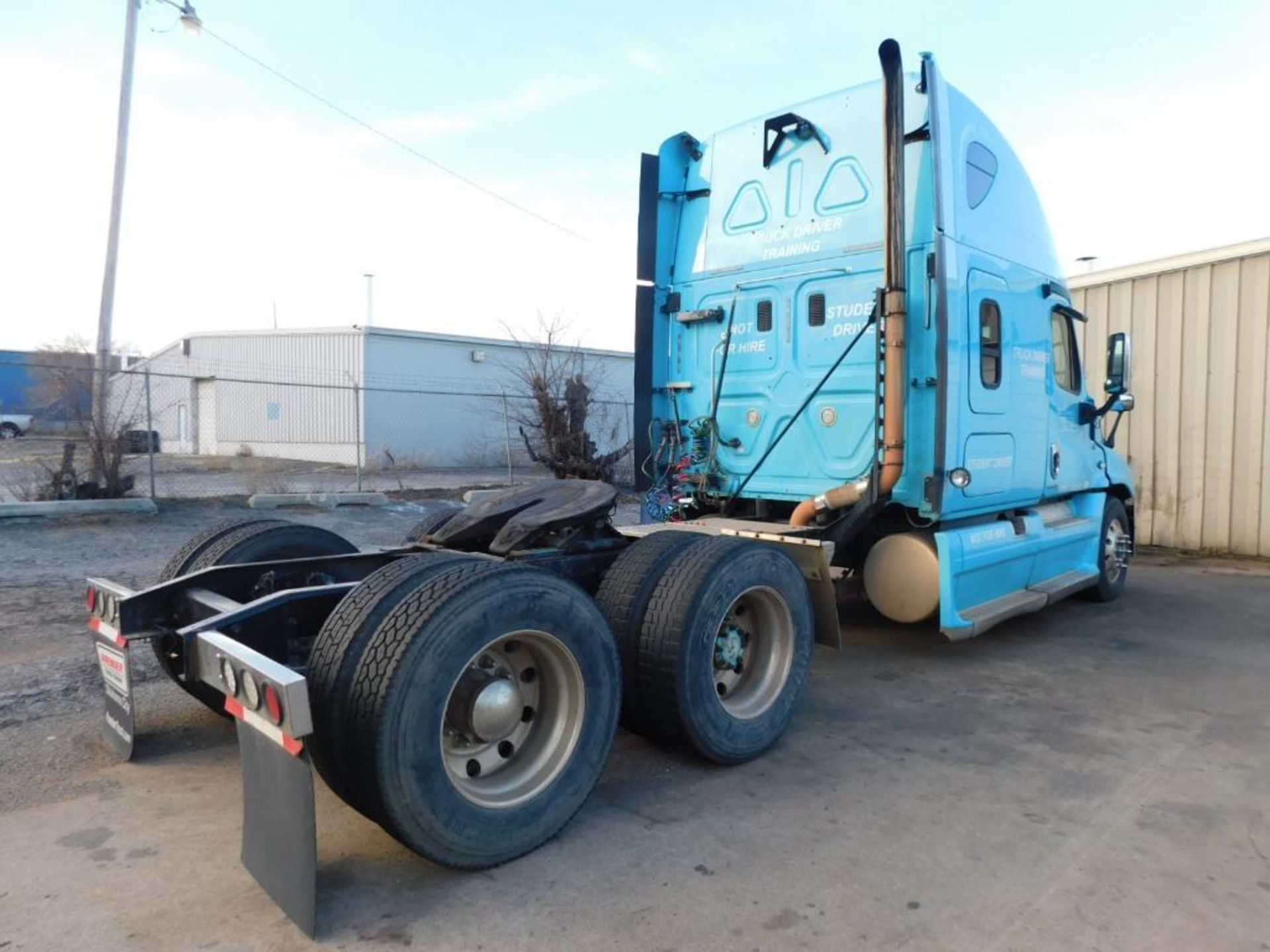 2011 Freightliner Cascadia 125 Truck Tractor, Turbo Diesel (Cummins), VIN 1FUJGLBGXBSAV9295, 1,050,7 - Image 4 of 21