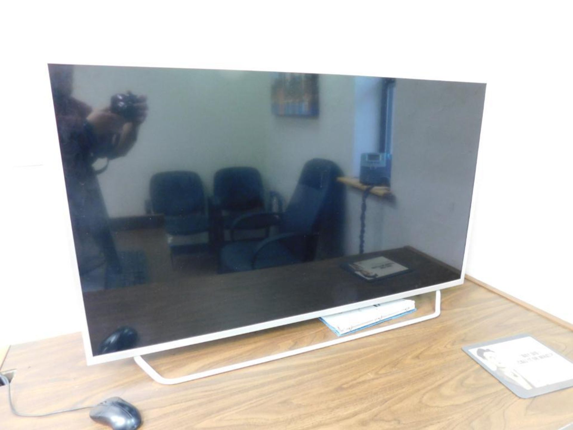 LOT: Contents of Lobby: (3) Office and (2) Closets, 55" Vizio TV, 50" Element TV, HP Laser Jet Pro M - Image 10 of 16