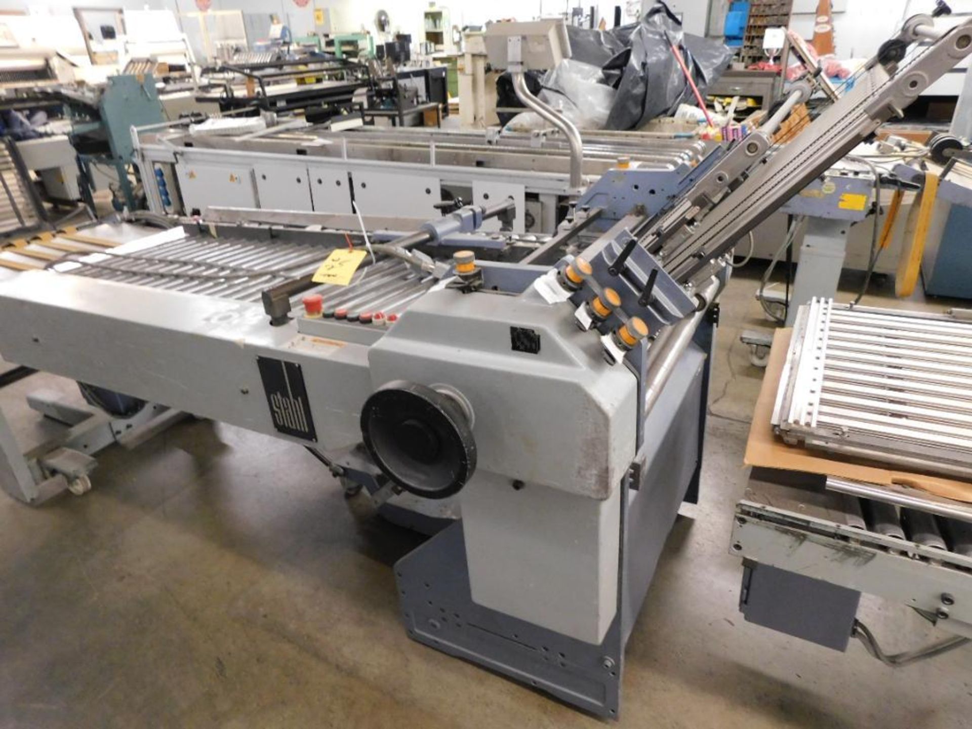 Stahl TF66/44-RF 26" Continuous Feed Folder, S/N 36661-152128 w/(8) Page & (16) Page Attachments & M - Image 7 of 9