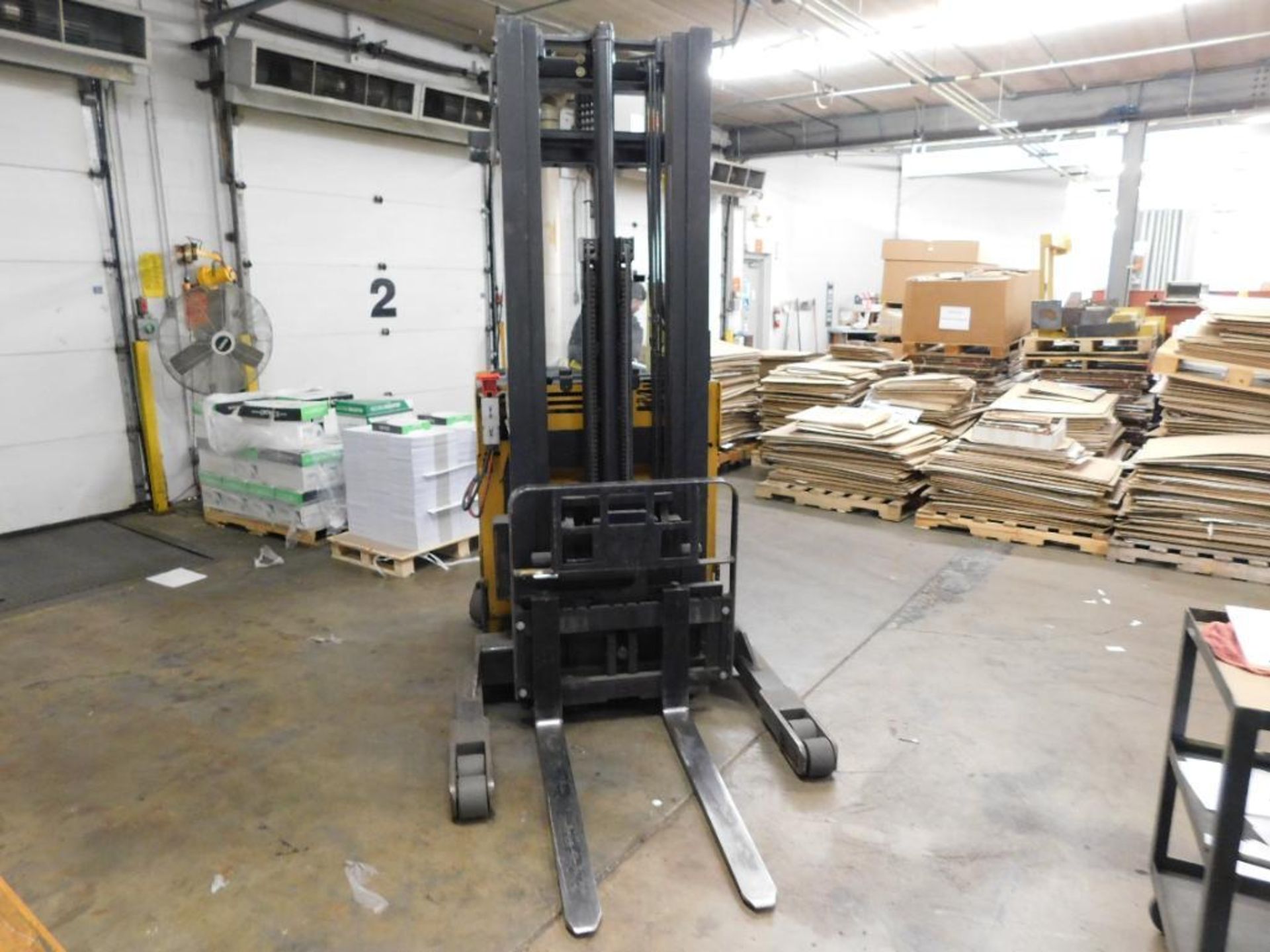 2008 CAT NRR45 36 Volt Electric Narrow Aisle Forklift w/Charger, 4500 lb. Lift Capacity, Side Shift/ - Image 3 of 7