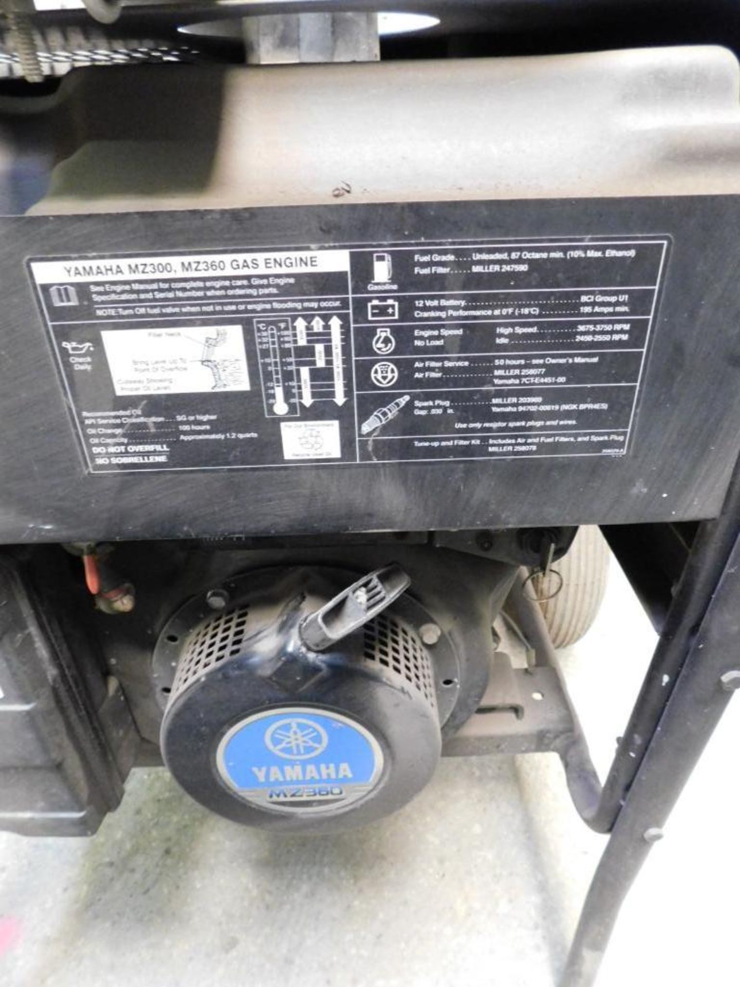 Miller Blue Star DX185 CC, DC Welder/6000 Watt Generator, Yamaha MZ360 Gas Engine, 740 Indicated Hou - Image 6 of 6