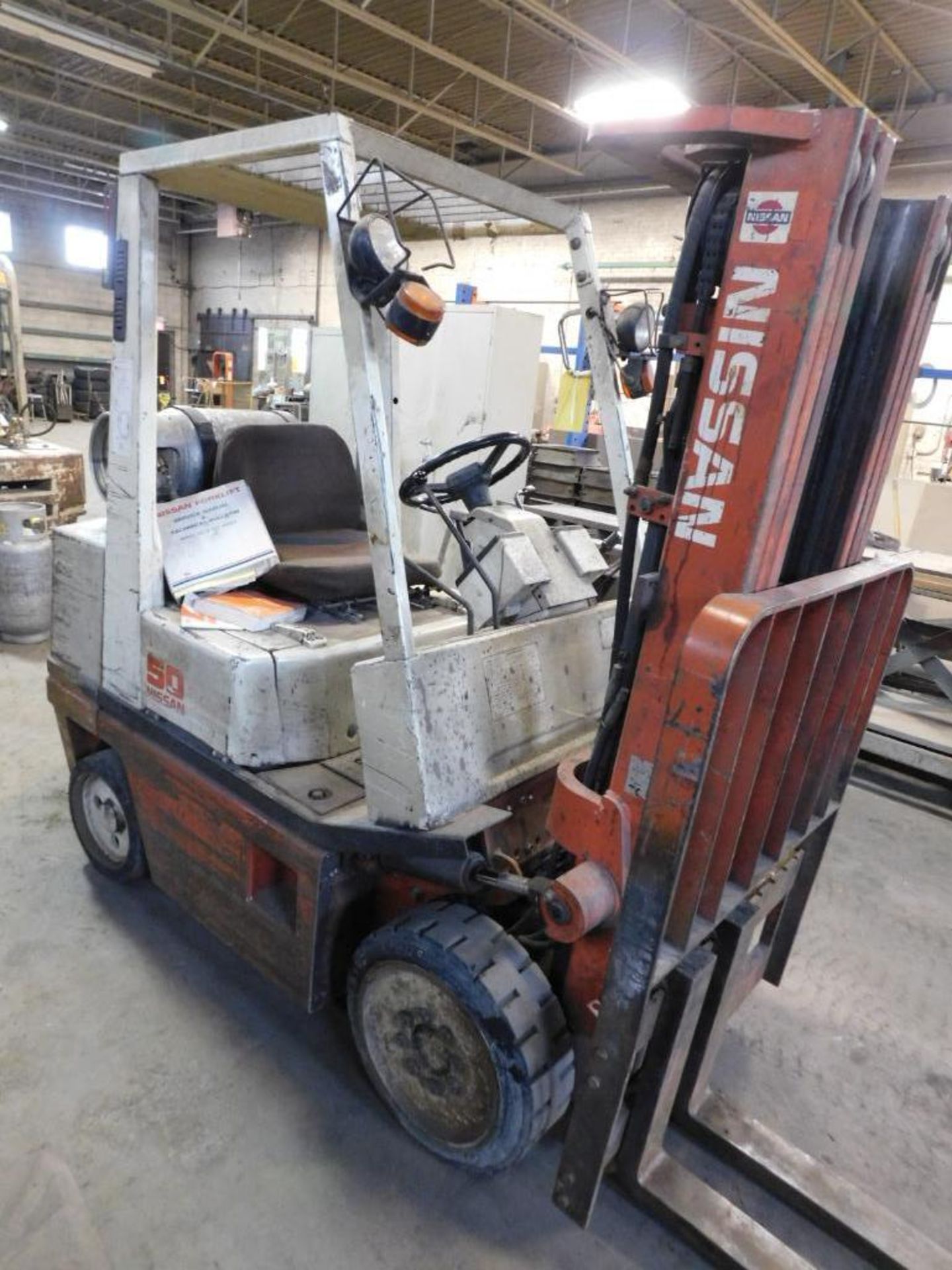 Nissan LP Forklift Model CPH02A25V, 3- Stage Mast, Solid Cushion Tires, 42" Forks, 5000 lb. Capacity - Image 2 of 8