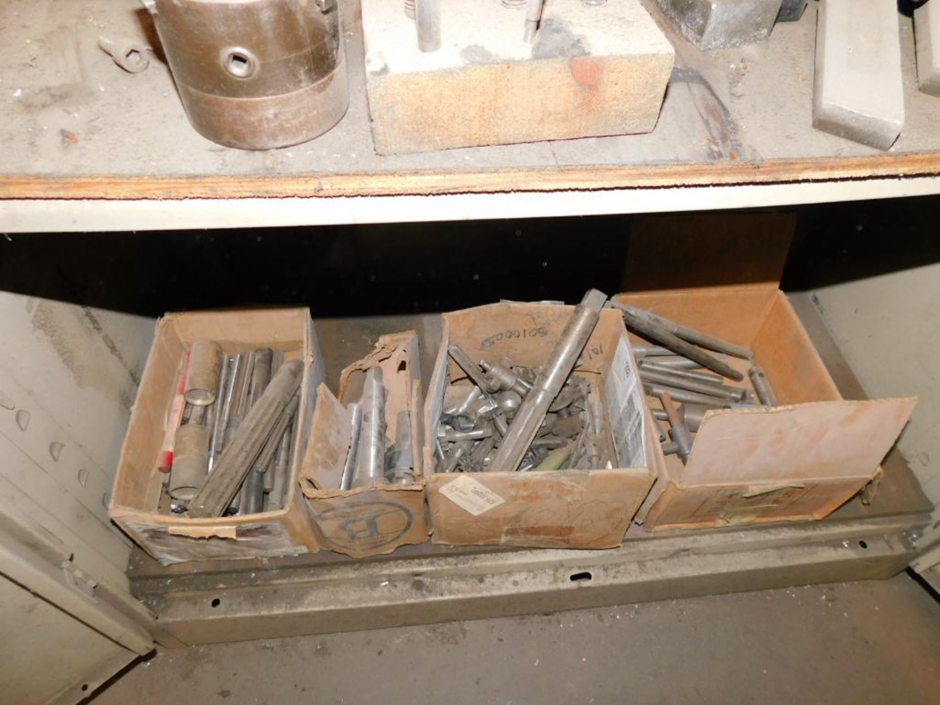 LOT: Cabinet w/Assorted Lathe Tooling - Image 4 of 5