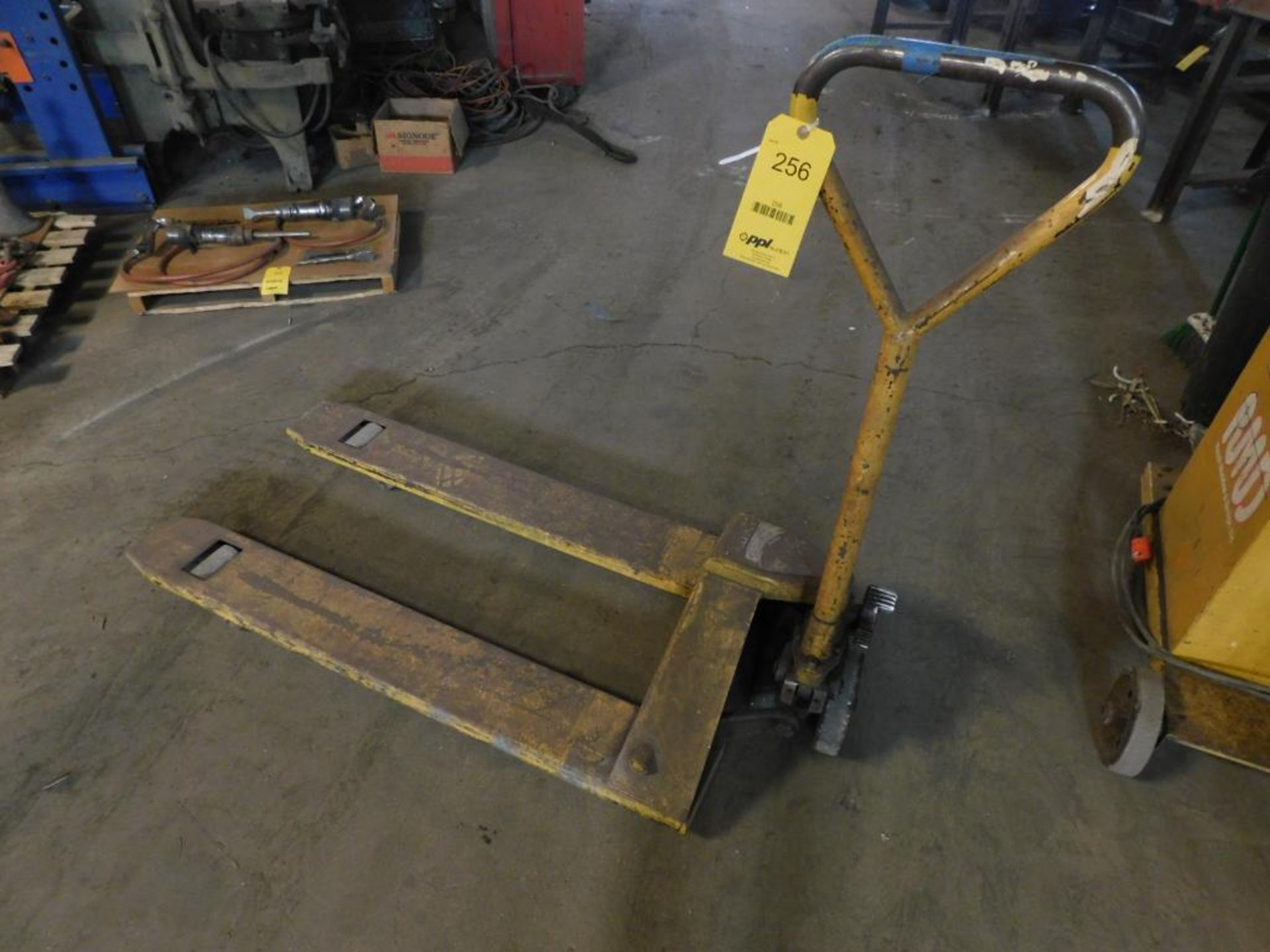 4500 Lb. Cap. Pallet Jack