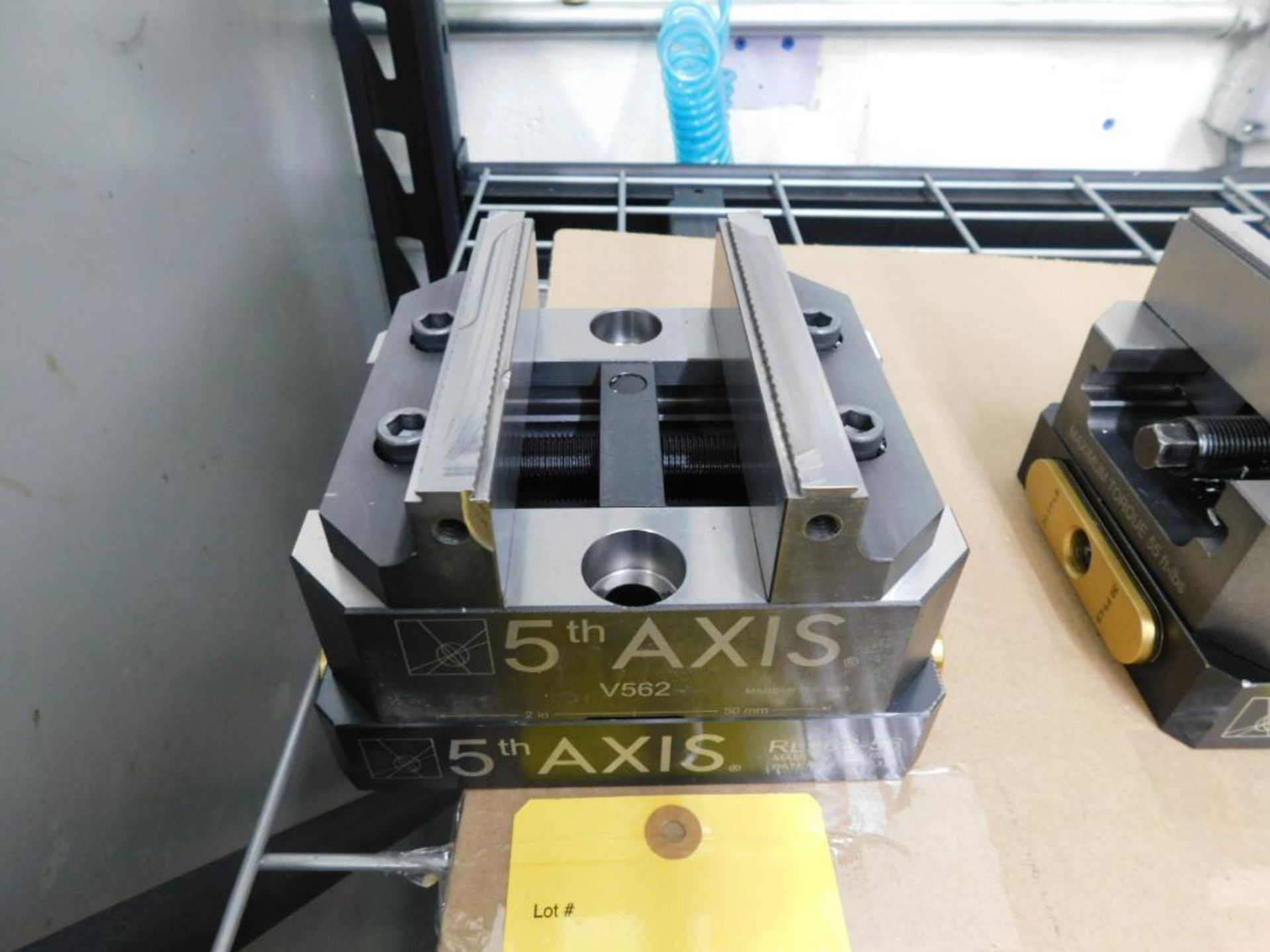 5th Axis V562 Machine Vise w/RL96A-56 Plate