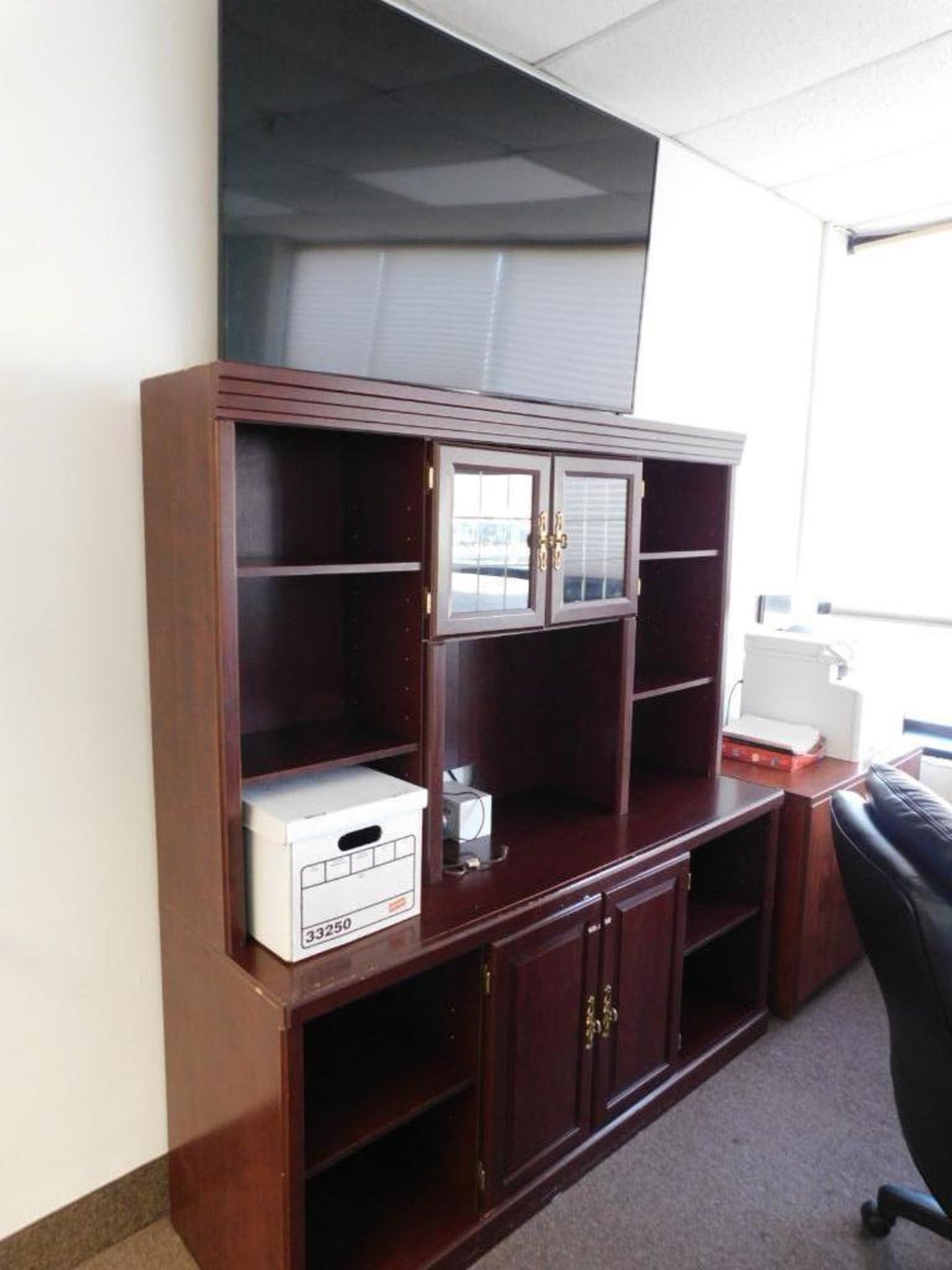 LOT: Contents of Front Offices: (10) Cubicle Work Stations, (8) Desks, (20) Chairs, 4' x 12' Confere - Image 19 of 27