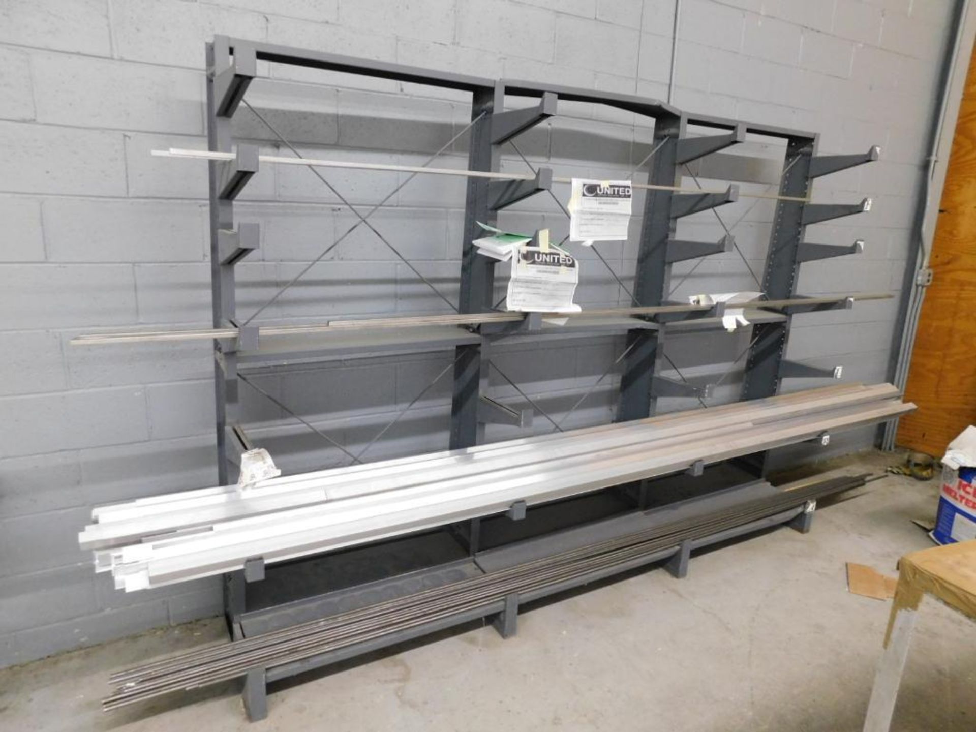 LOT: Assorted Single Side, Light Duty Cantilever Racks