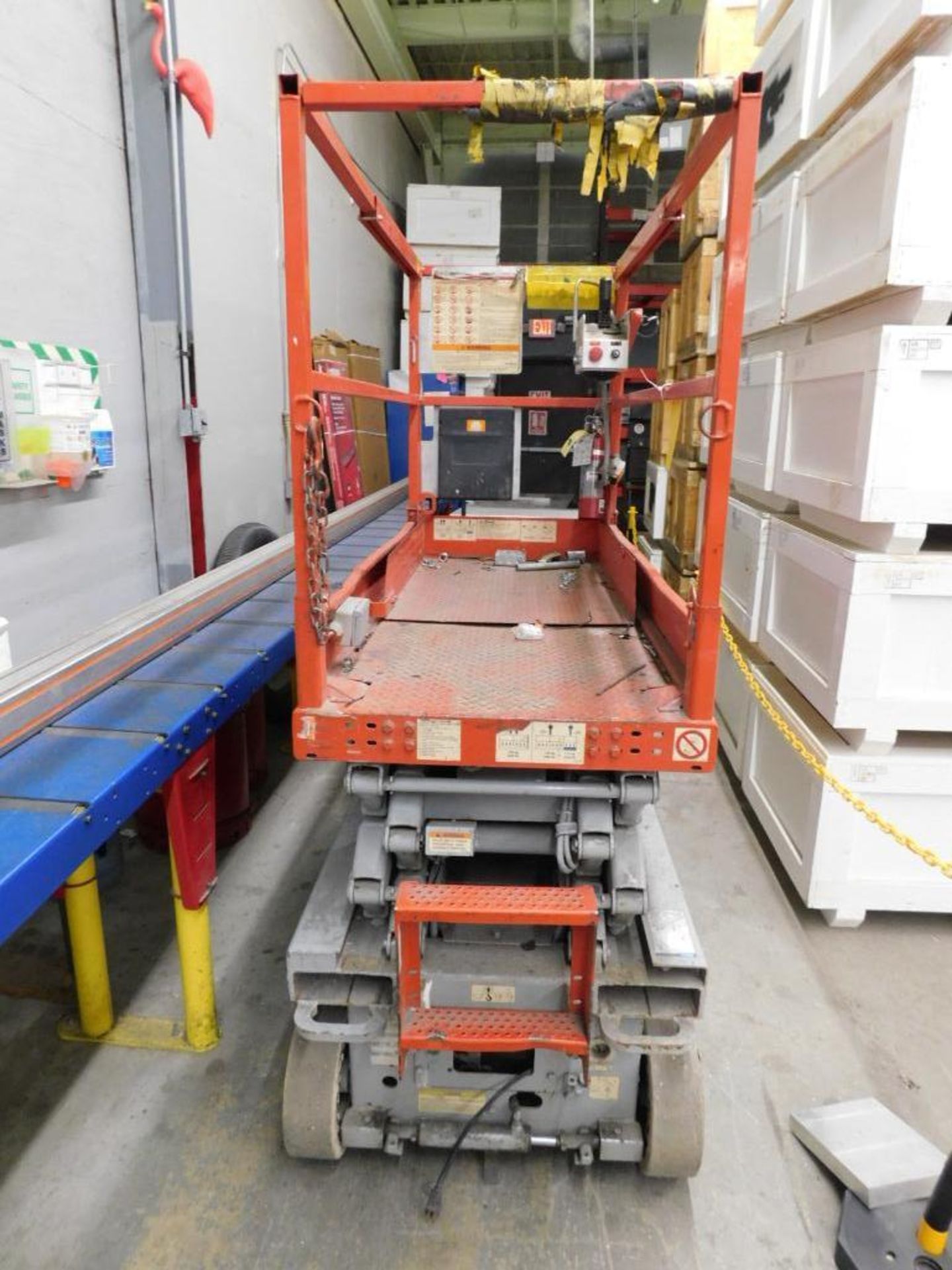 Sky Jack SJIII 3210 Scissors Lift, 24 V, 550 lb. Cap, 19' Platform Height, Non Marking Tires, Onboar - Image 2 of 7