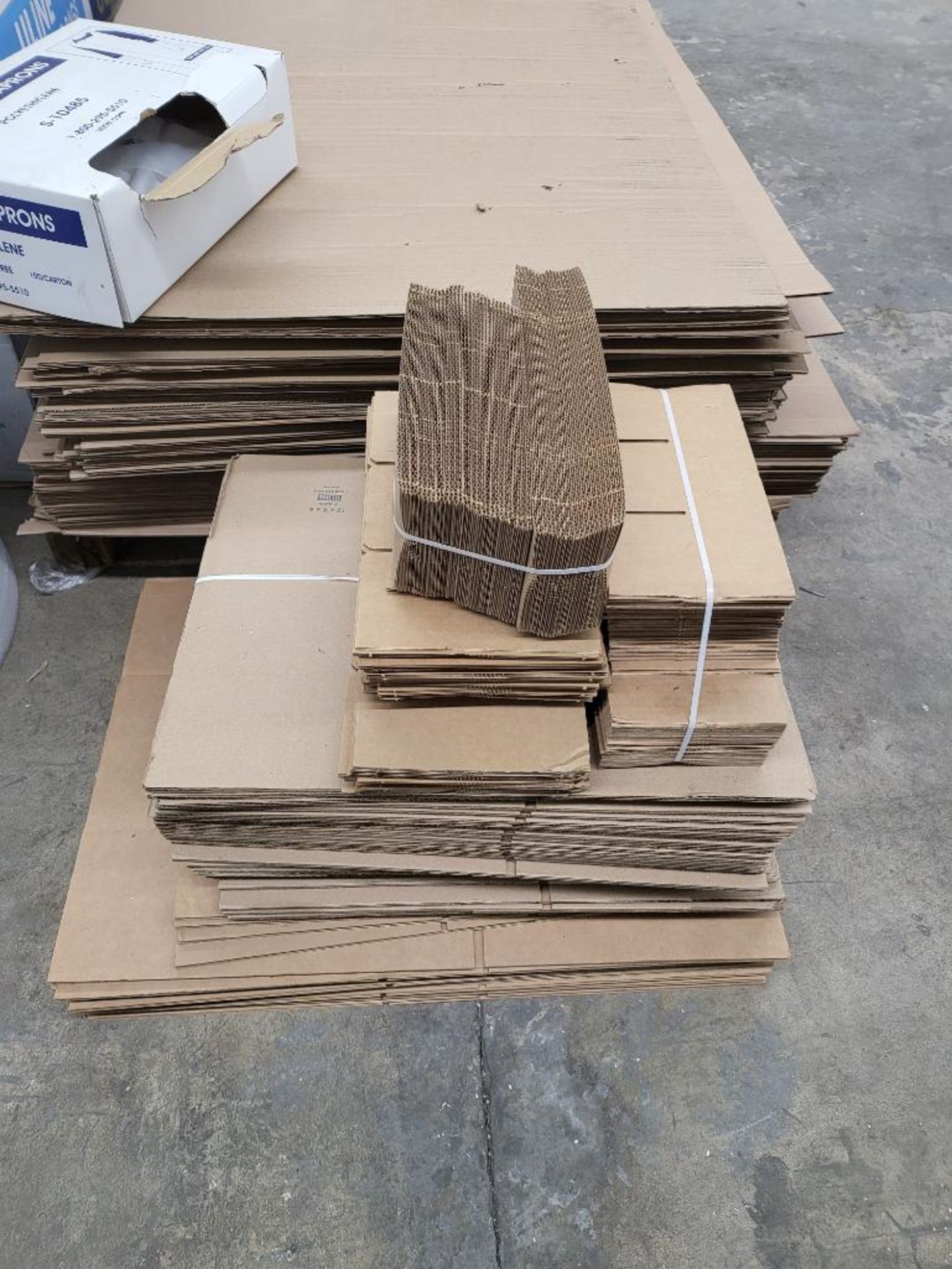 LOT: Pallet of Cardboard Sheets, Assorted Shipping Boxes, Roll of Packaging Foam, Material Roll Disp - Image 3 of 6