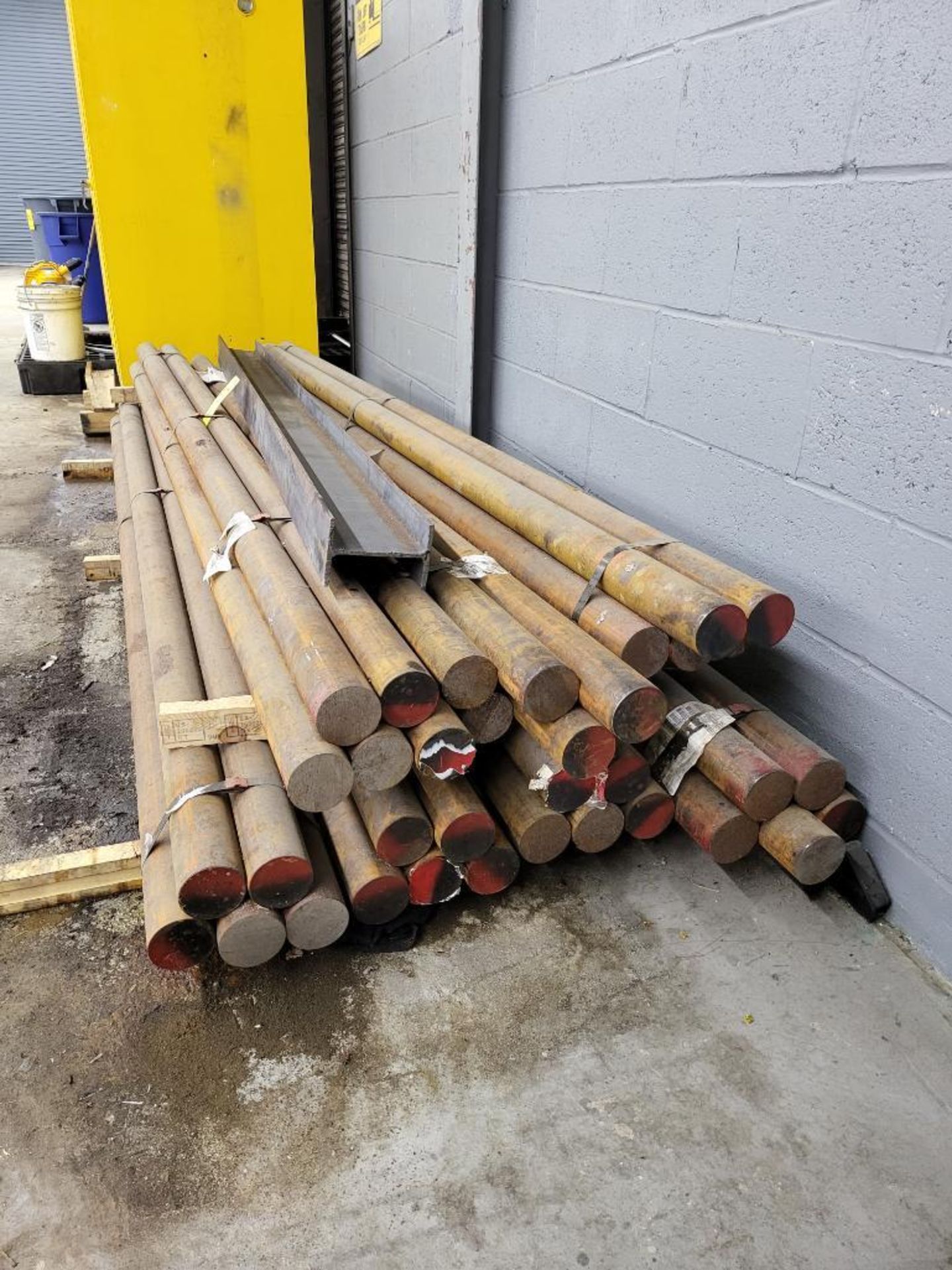 LOT: (35 approx.) 10' L x 3" W Steel Material Stock - Image 2 of 5