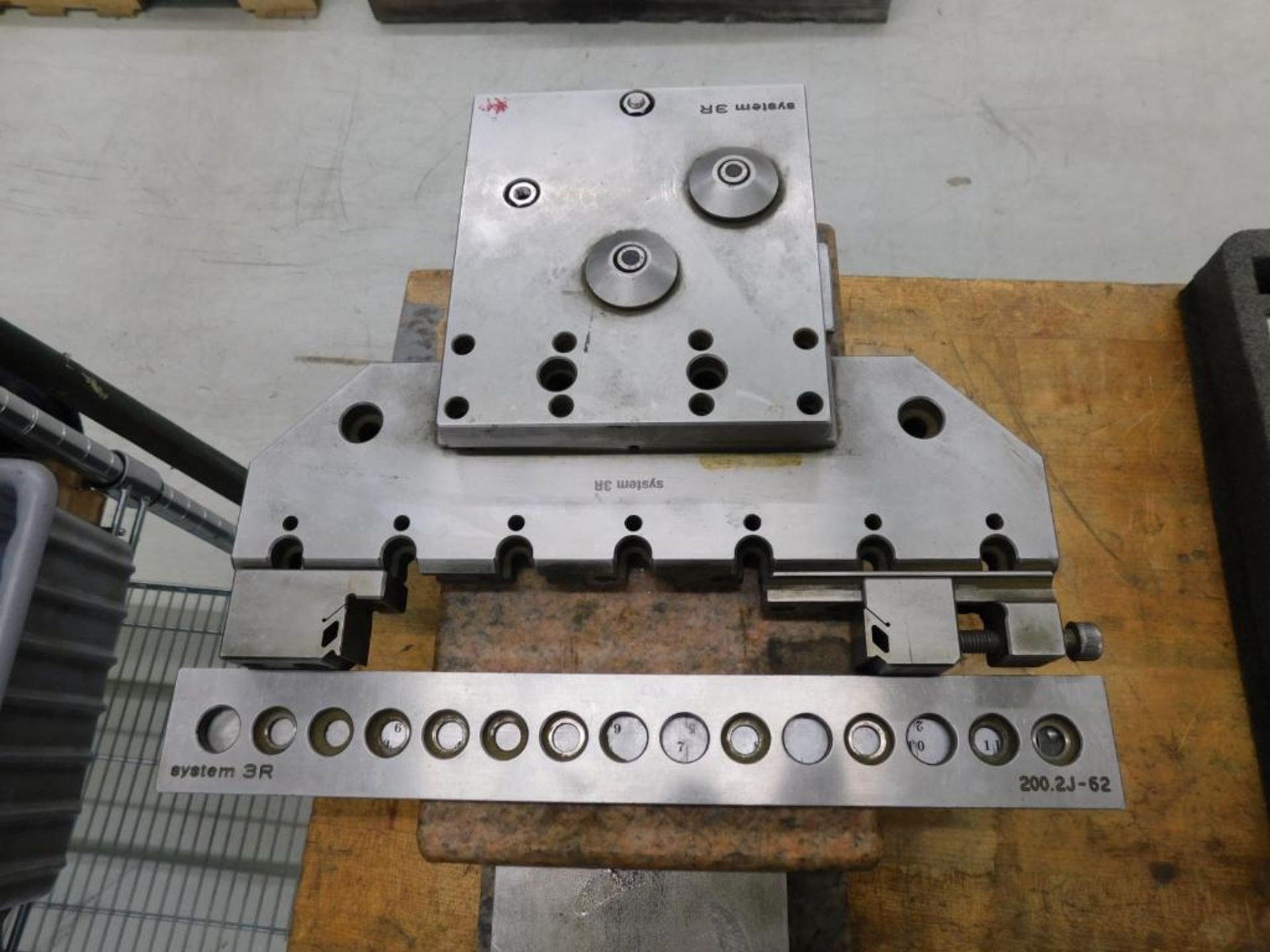 System 3R EDM Vise - Image 2 of 3