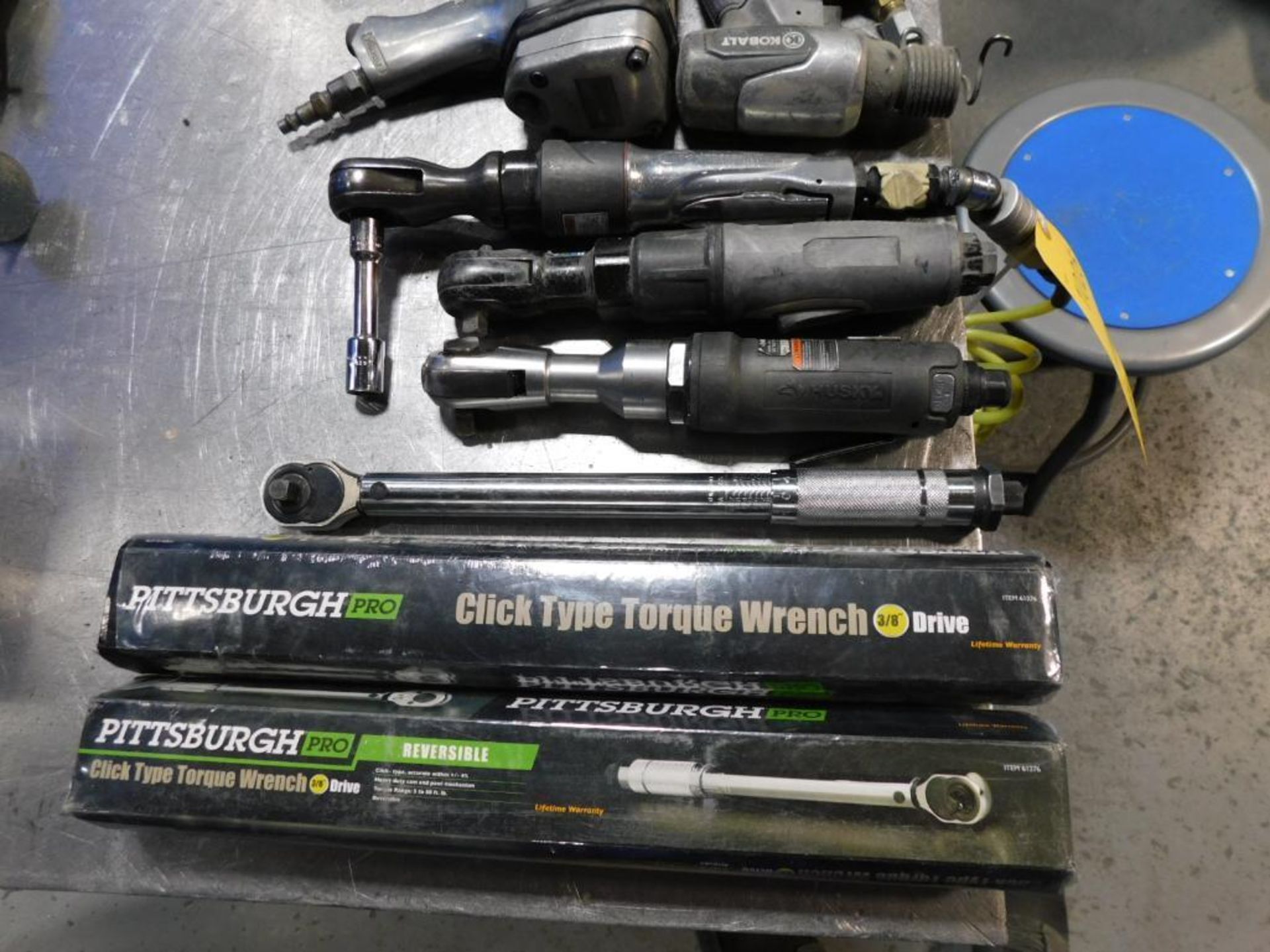 LOT: Assorted Pnuematic Ratchets, Impacts, Chisels, Torque Wrenches - Image 2 of 5