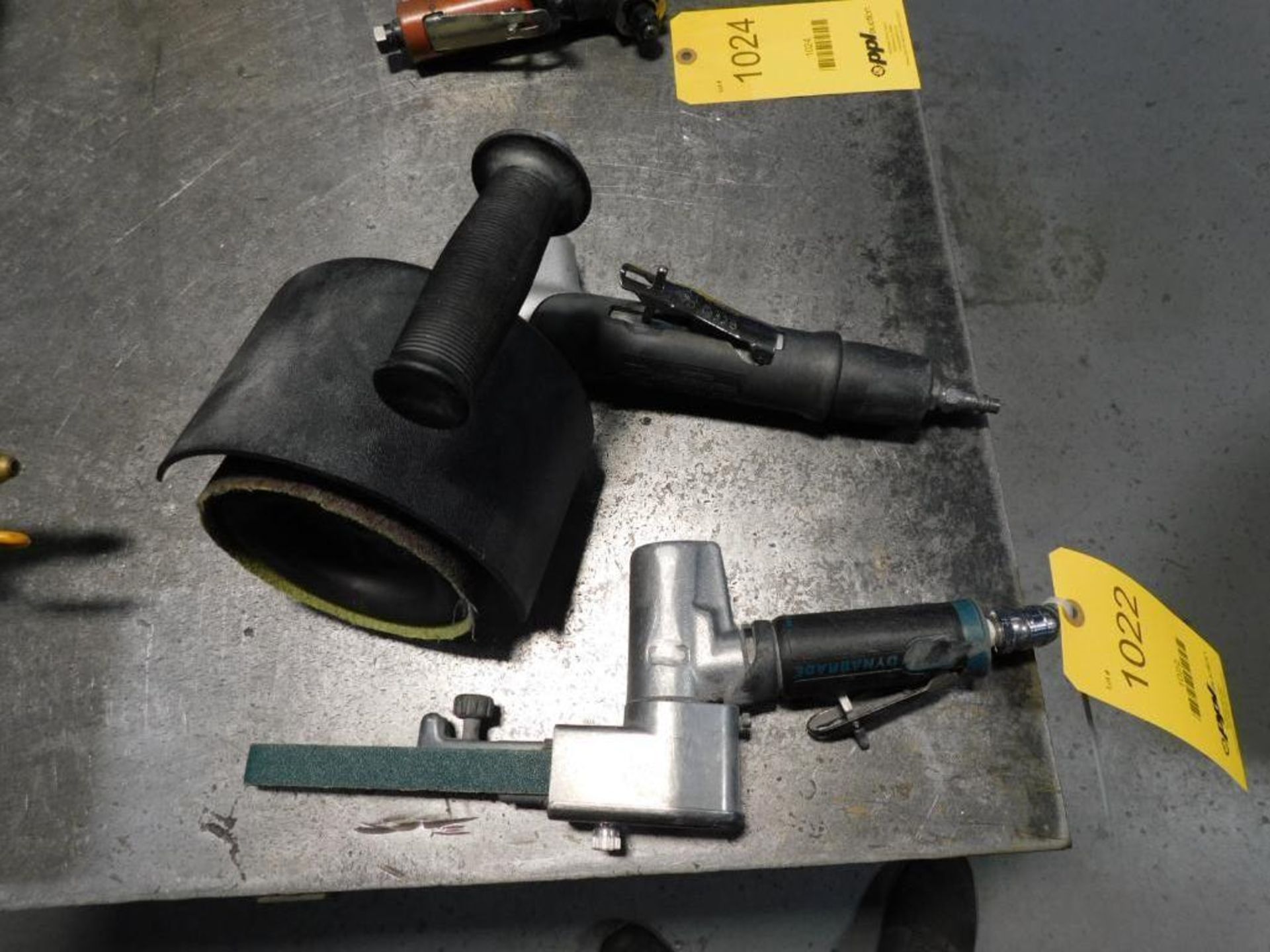 LOT: Dynabrade Pnuematic Drum, Belt Sander