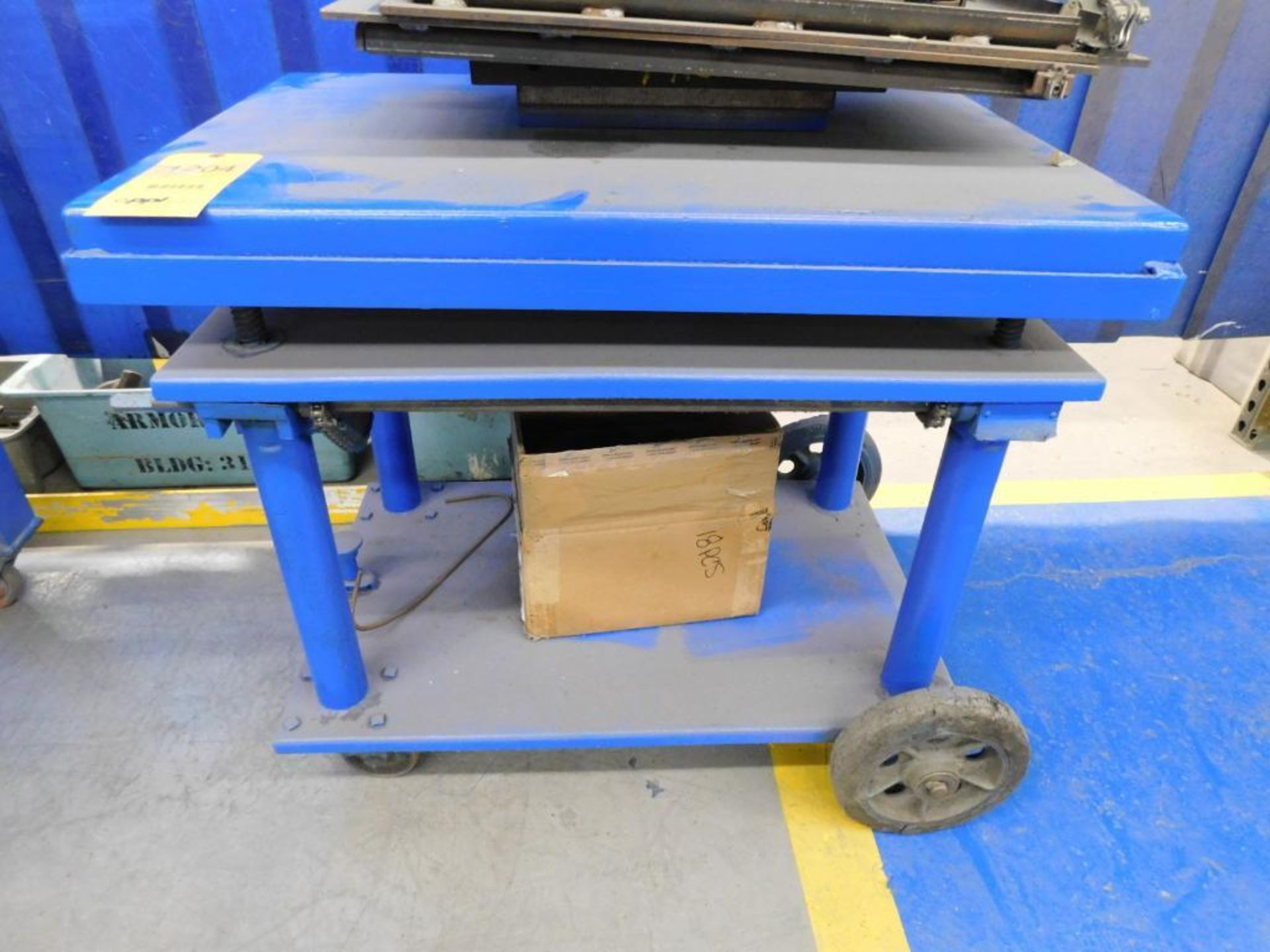 Rolling Hand Crank Die Lift Cart