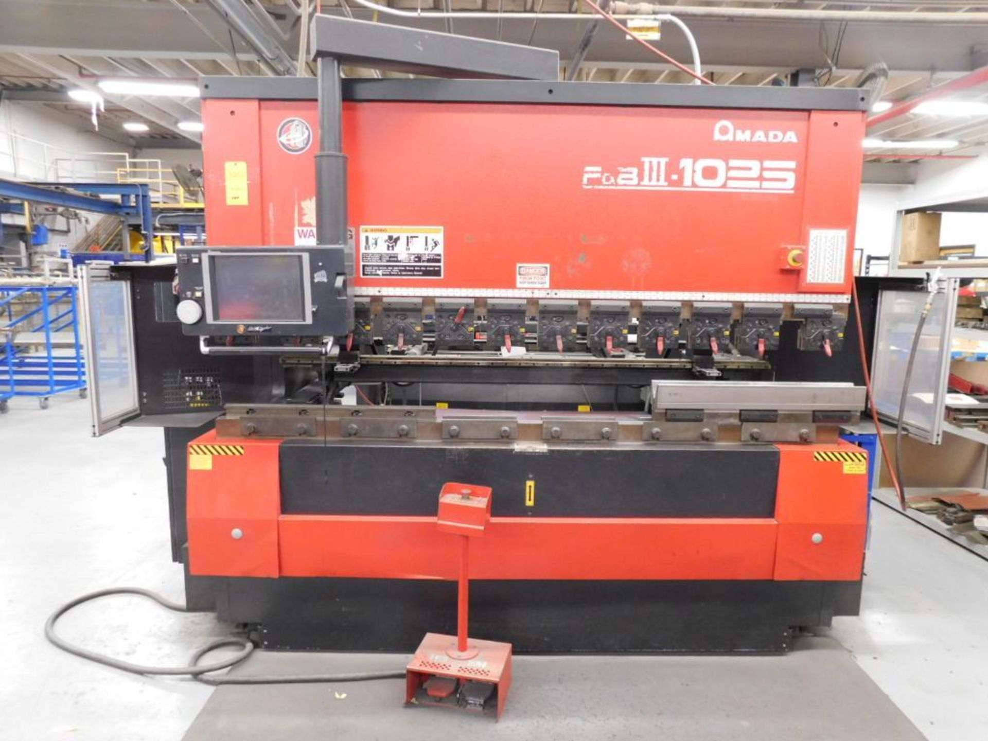 Amada FBDIII-1025 110 Ton x 8' CNC Press Brake, AMNC 7 Axis CNC Control, 98.6" Max. Bending Length,