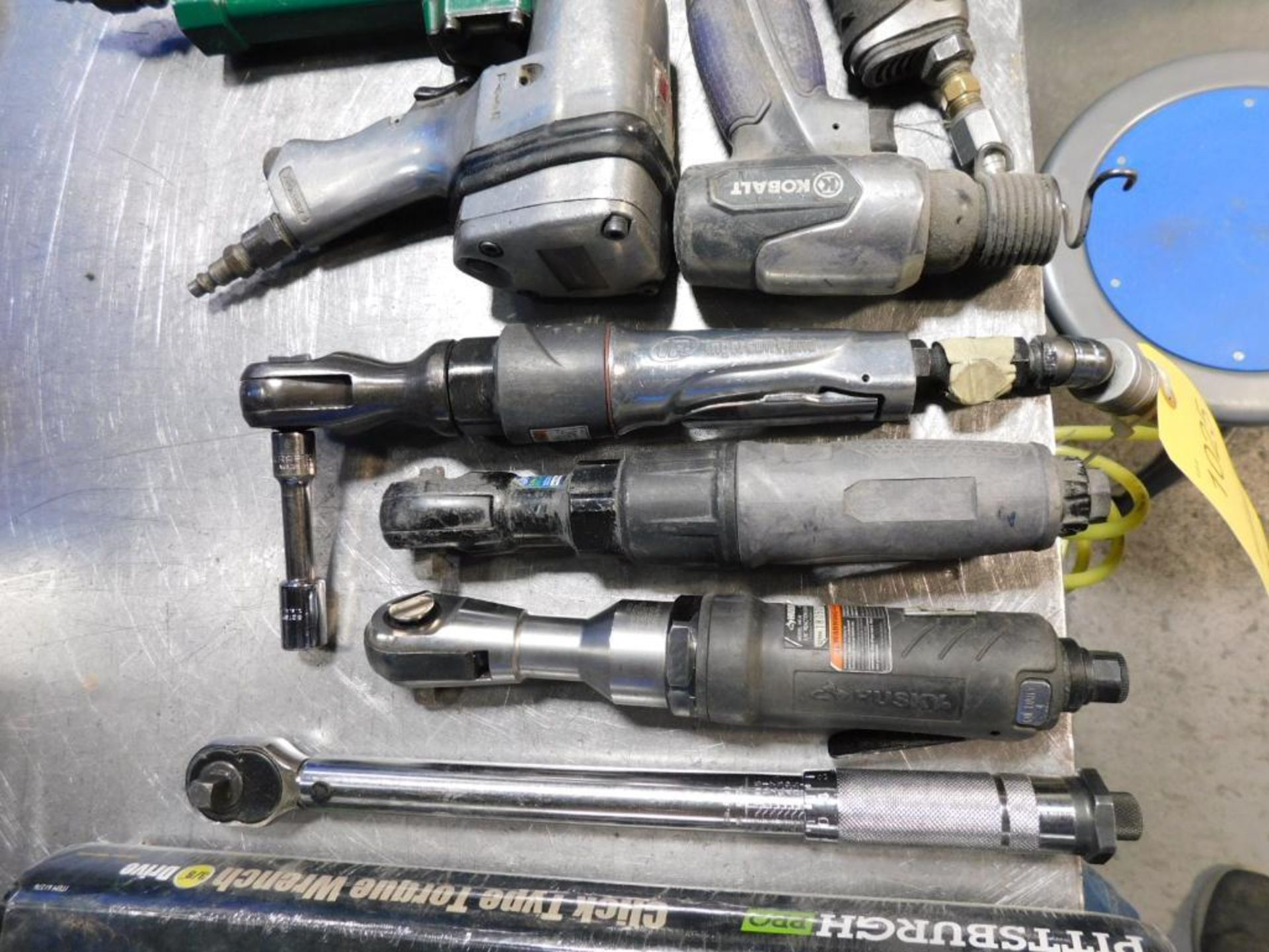 LOT: Assorted Pnuematic Ratchets, Impacts, Chisels, Torque Wrenches - Image 3 of 5