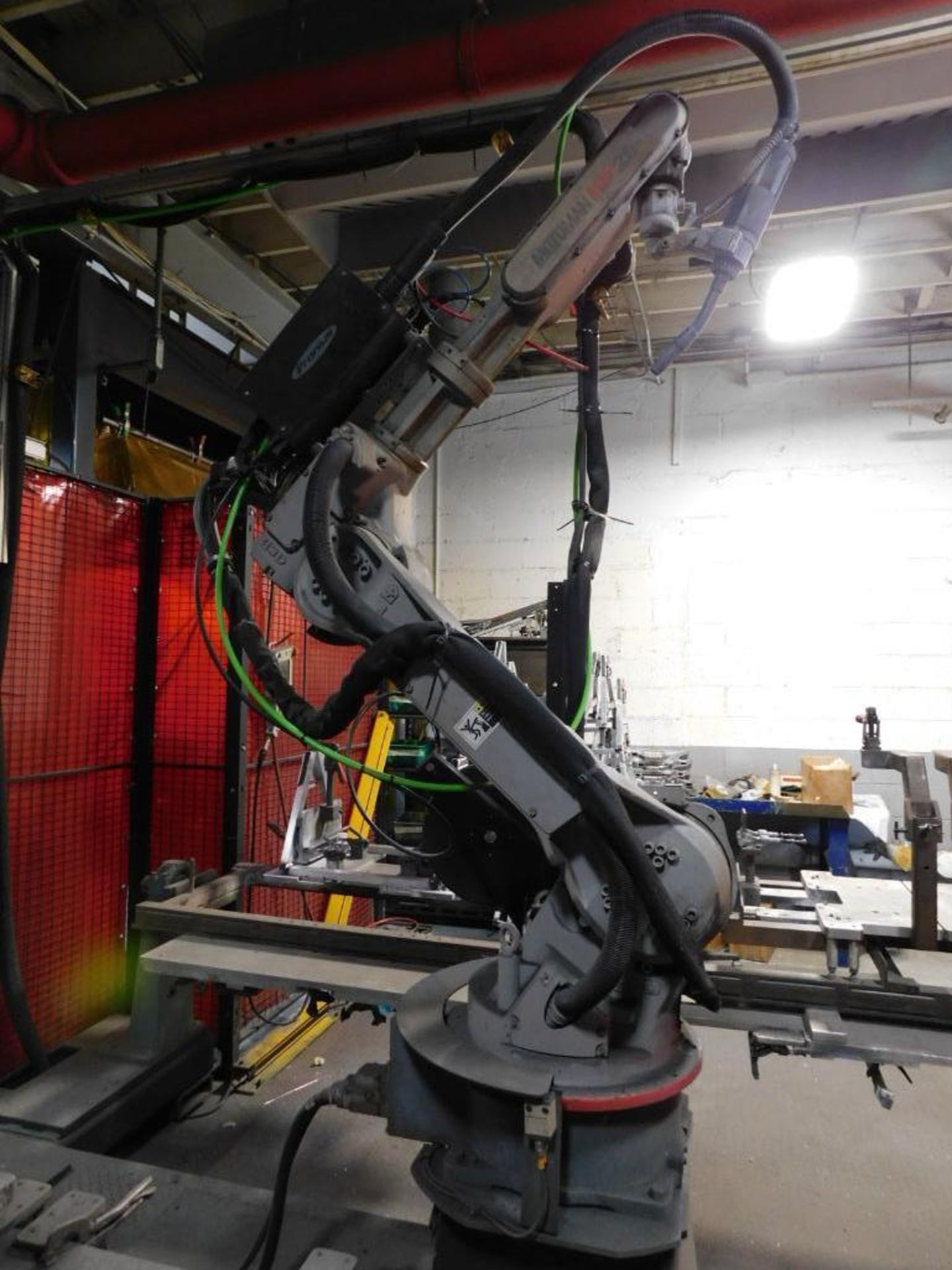 Yaskawa Robotic Welding Cell, Single Motorman YR-HP20-A10 6-Axis Robot, 13.2 Lb. (6 kg) Payload, ERC - Image 4 of 18