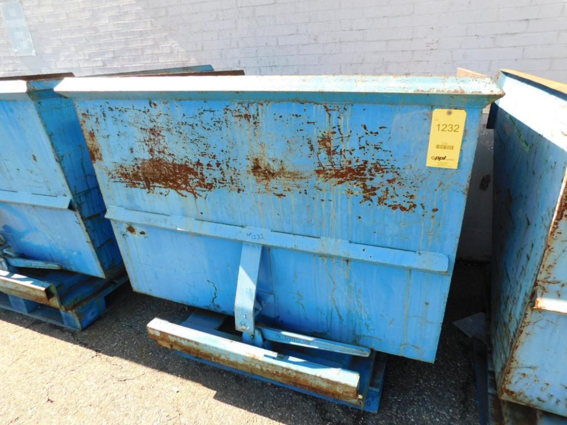 Self Dumping Scrap Hopper