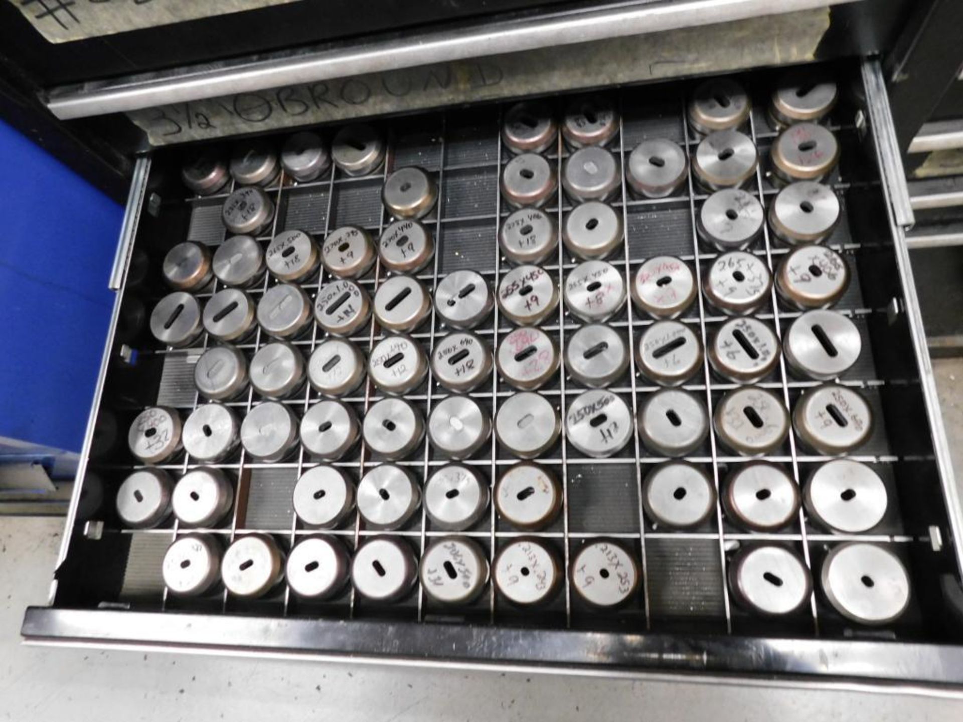 LOT: Large Quantity of Strippit Thin Turret Tooling - Image 18 of 19
