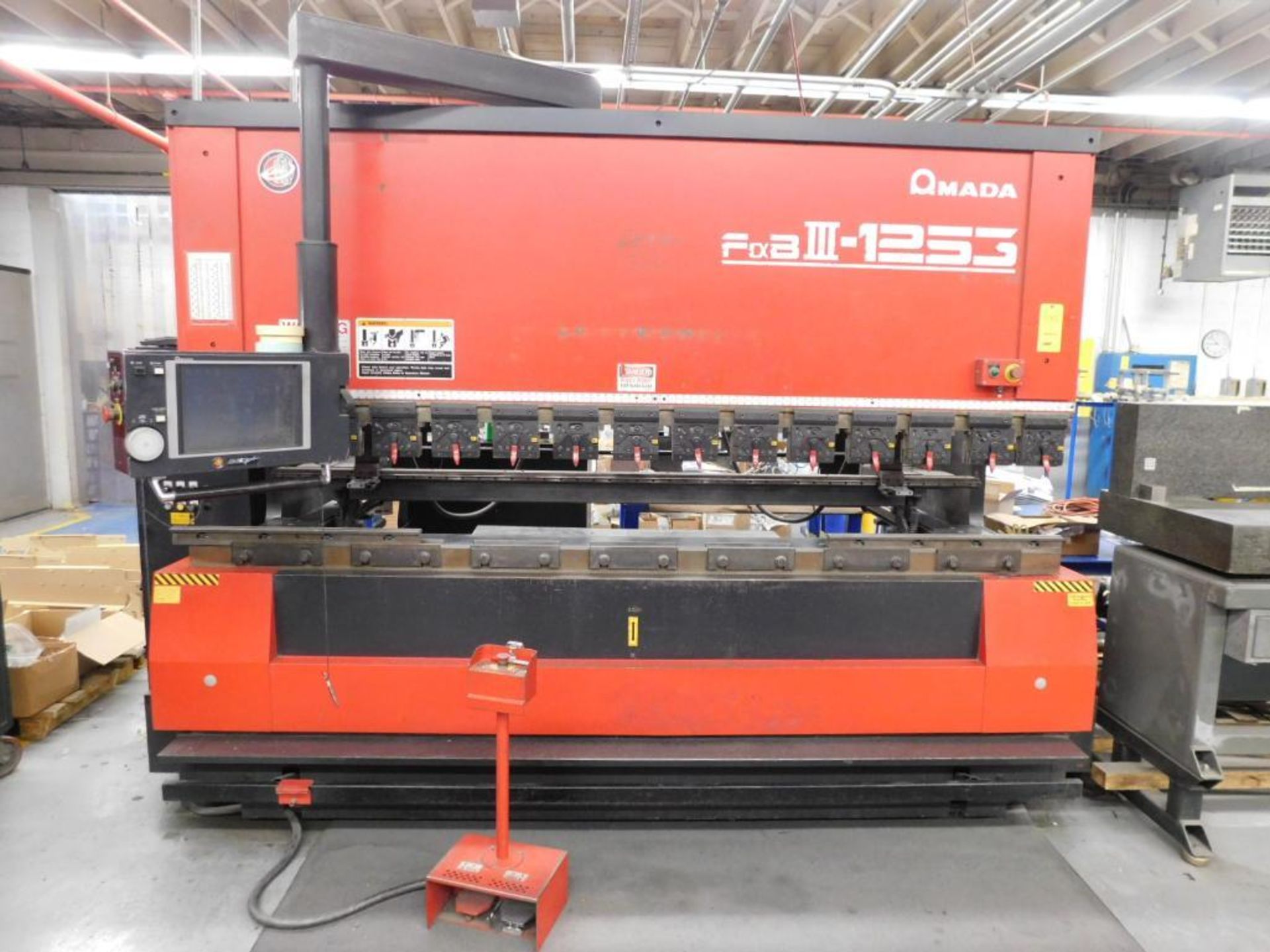 Amada FBDIII-1253 137 Ton x 10' CNC Press Brake AMNC 7 Axis CNC Control, 118" Max. Bending Length, 1