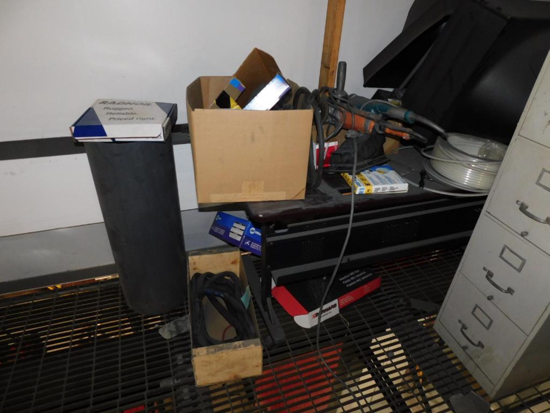 LOT: Contents of Loft: Assorted Welding, Grinding, Shipping Supplies - Image 3 of 9