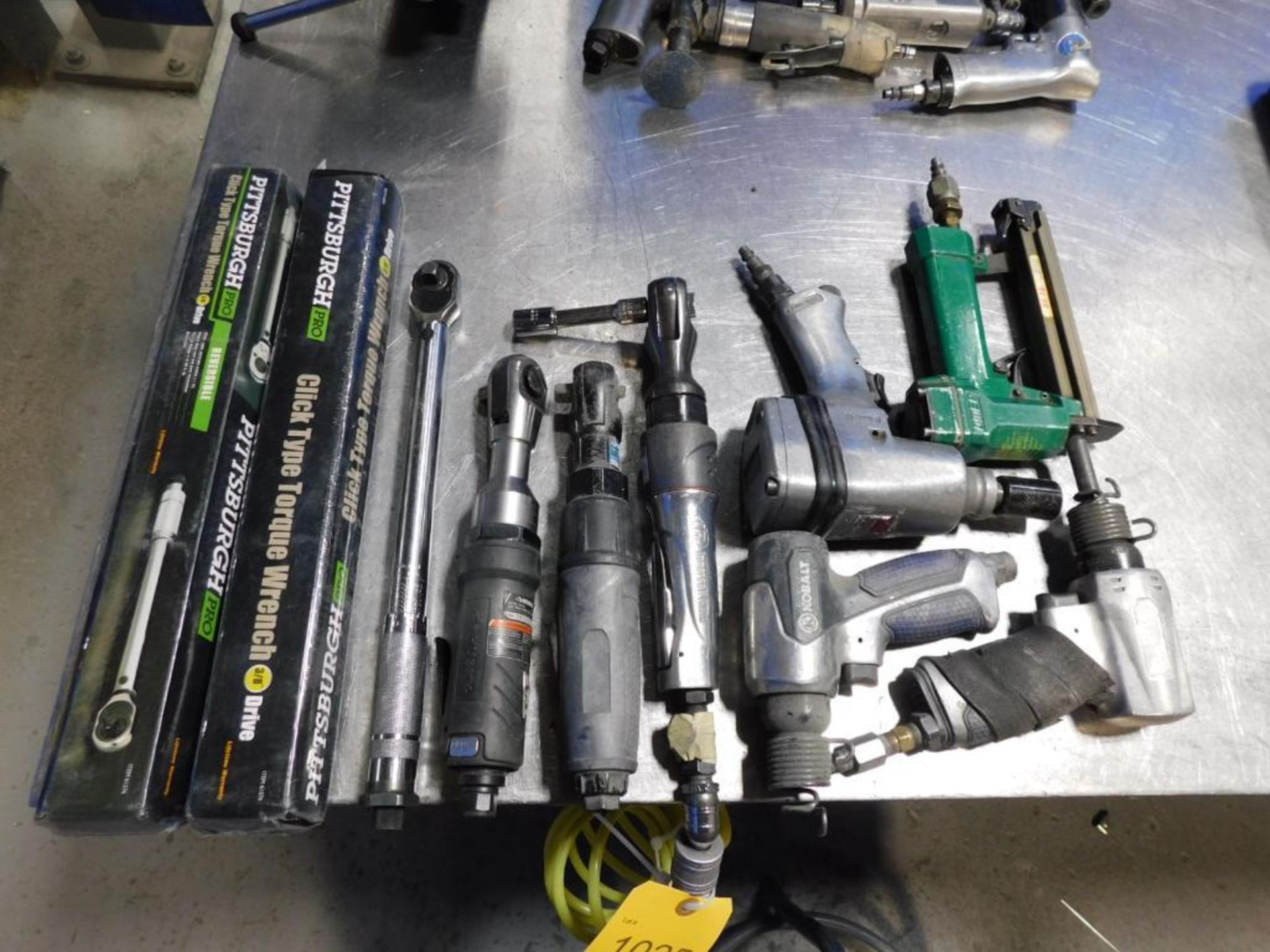 LOT: Assorted Pnuematic Ratchets, Impacts, Chisels, Torque Wrenches
