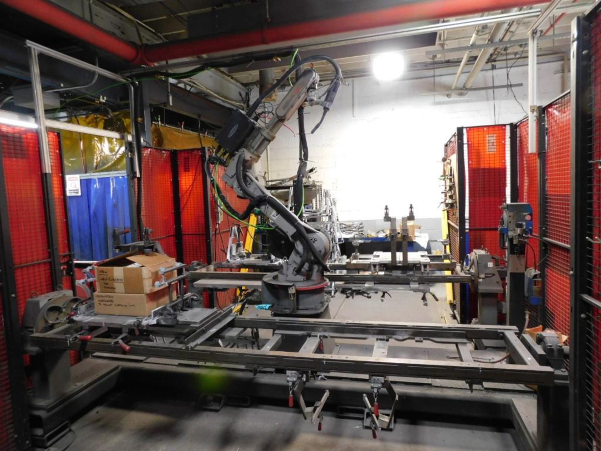 Yaskawa Robotic Welding Cell, Single Motorman YR-HP20-A10 6-Axis Robot, 13.2 Lb. (6 kg) Payload, ERC - Image 2 of 18