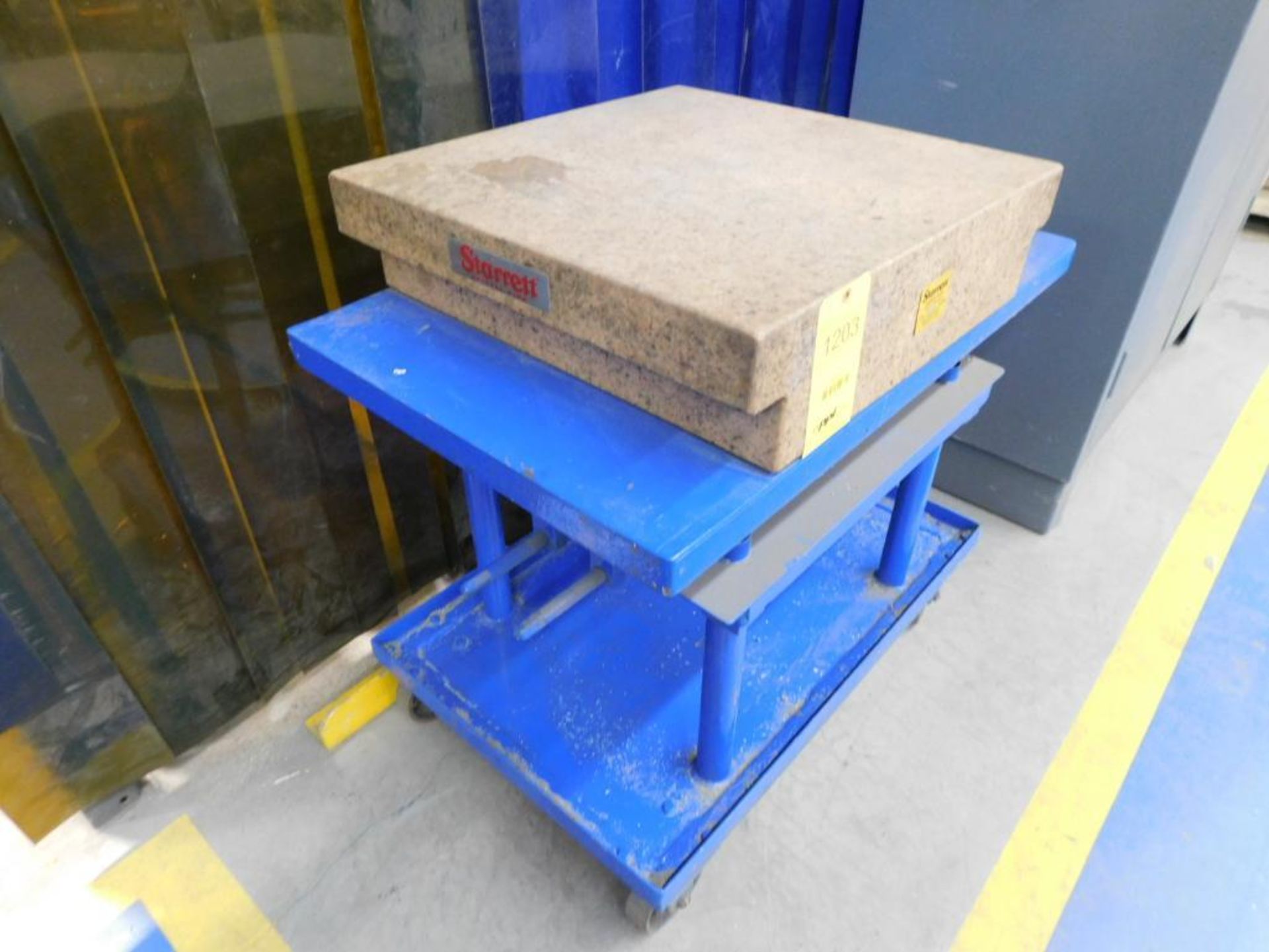 Rolling Hand Crank Die Lift Cart w/16" x 24" x 6" Starrett Granite Surface Plate - Image 2 of 2