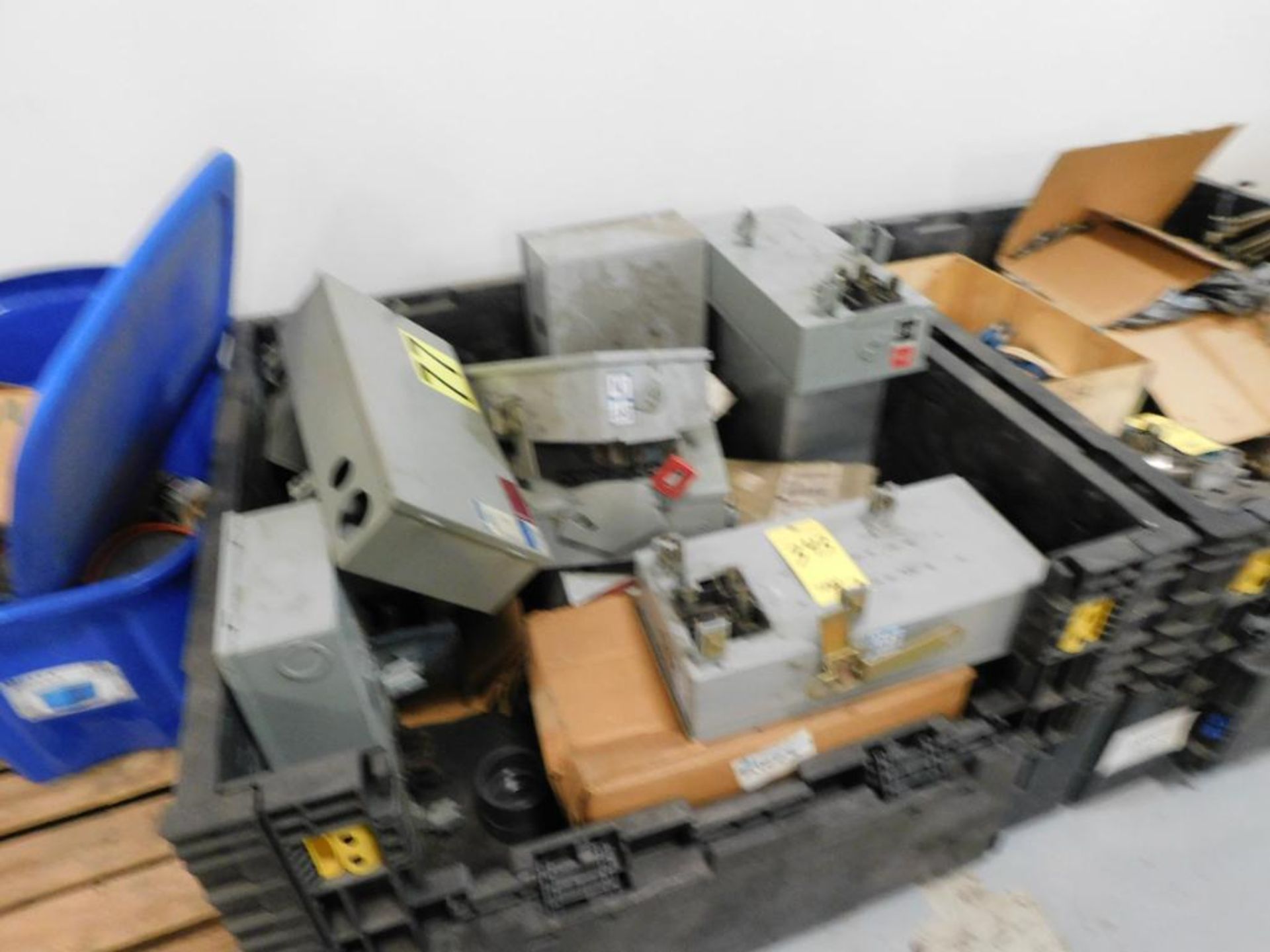 LOT: (2) Carts w/Electrical Supplies, (3) Totes, (1) Pallet of PVC Valves, Heater Elements, Electric - Image 5 of 6