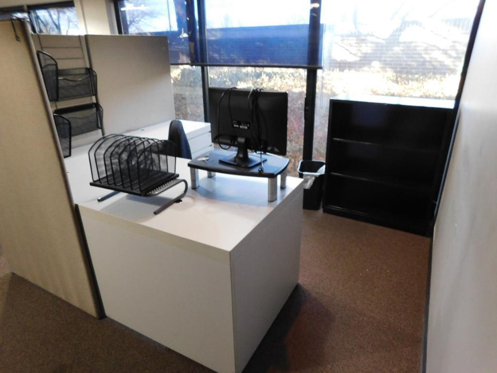 LOT: Contents of Main Office "Renner Drive Side" Reception Area: (9) Cubicle Work Stations, Assorted - Image 7 of 9