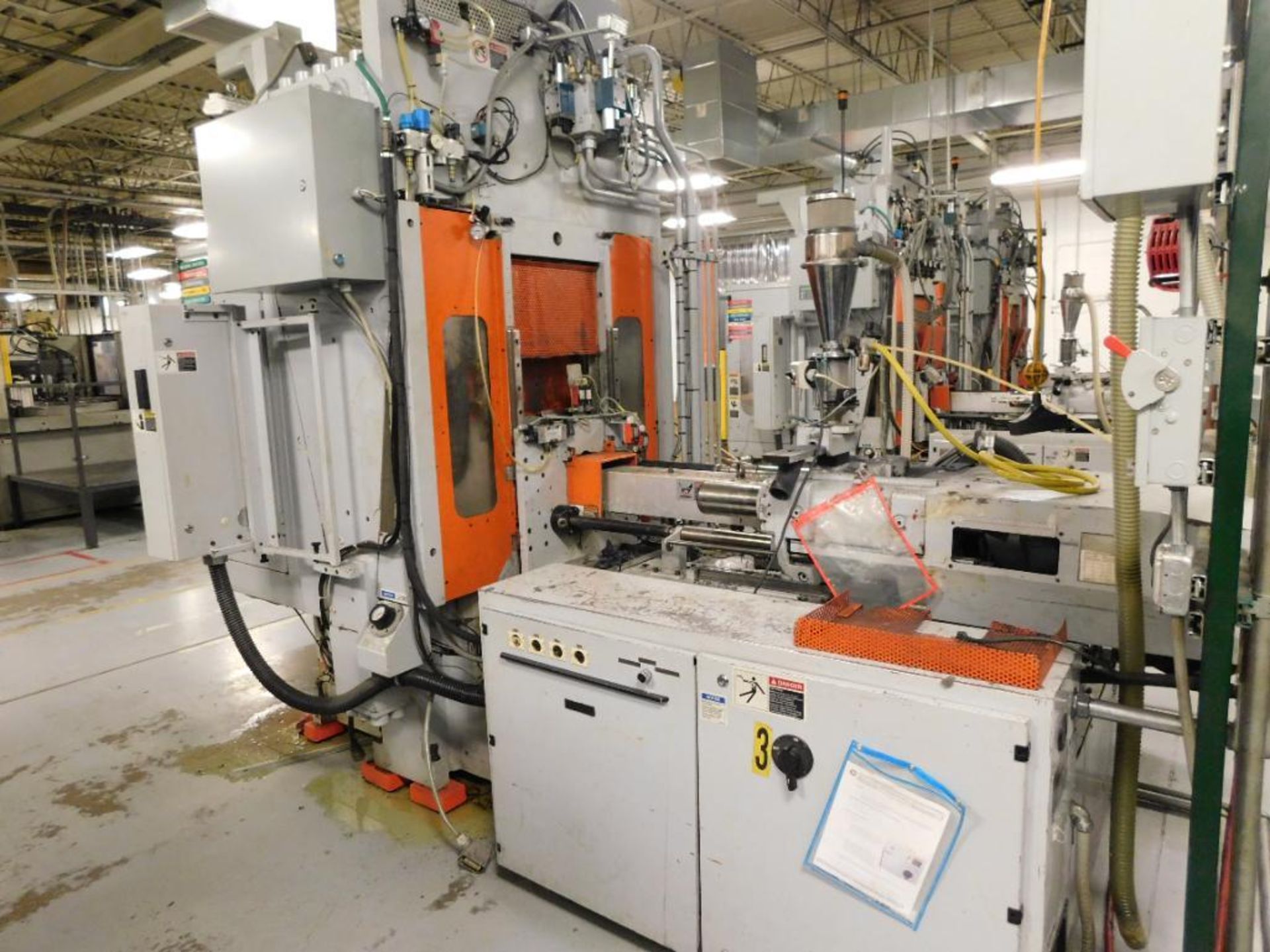 2004 Engel IN500H/125US Plastic Injection Molding Machine, 125-Ton Capacity, Vertical, S/N 71704/125 - Image 4 of 5