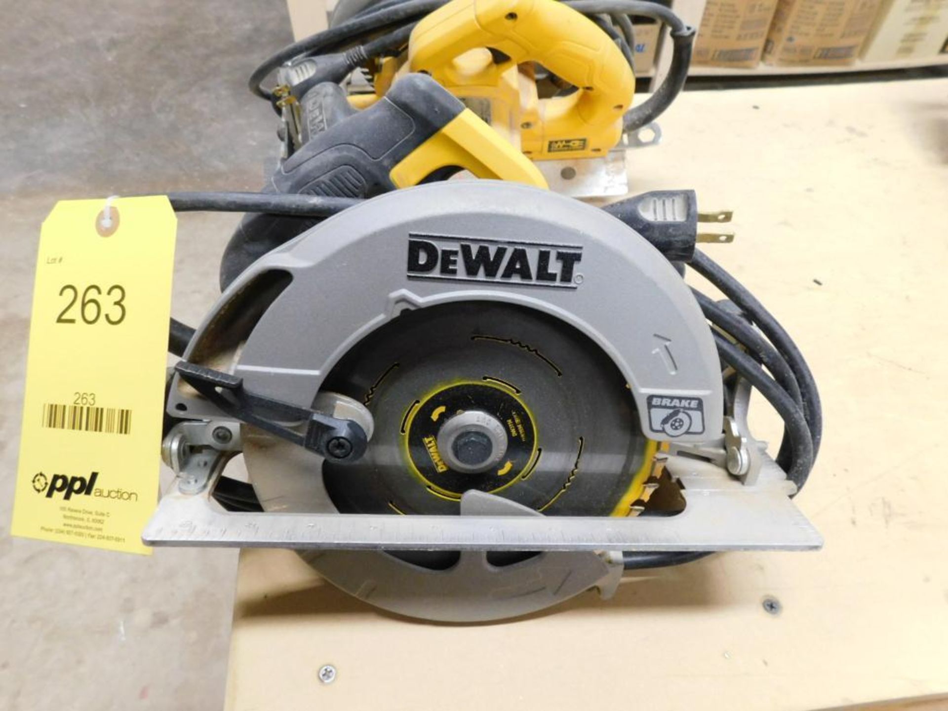 LOT: (2) 7-1/4 Dewalt Circular Saws - Image 2 of 3