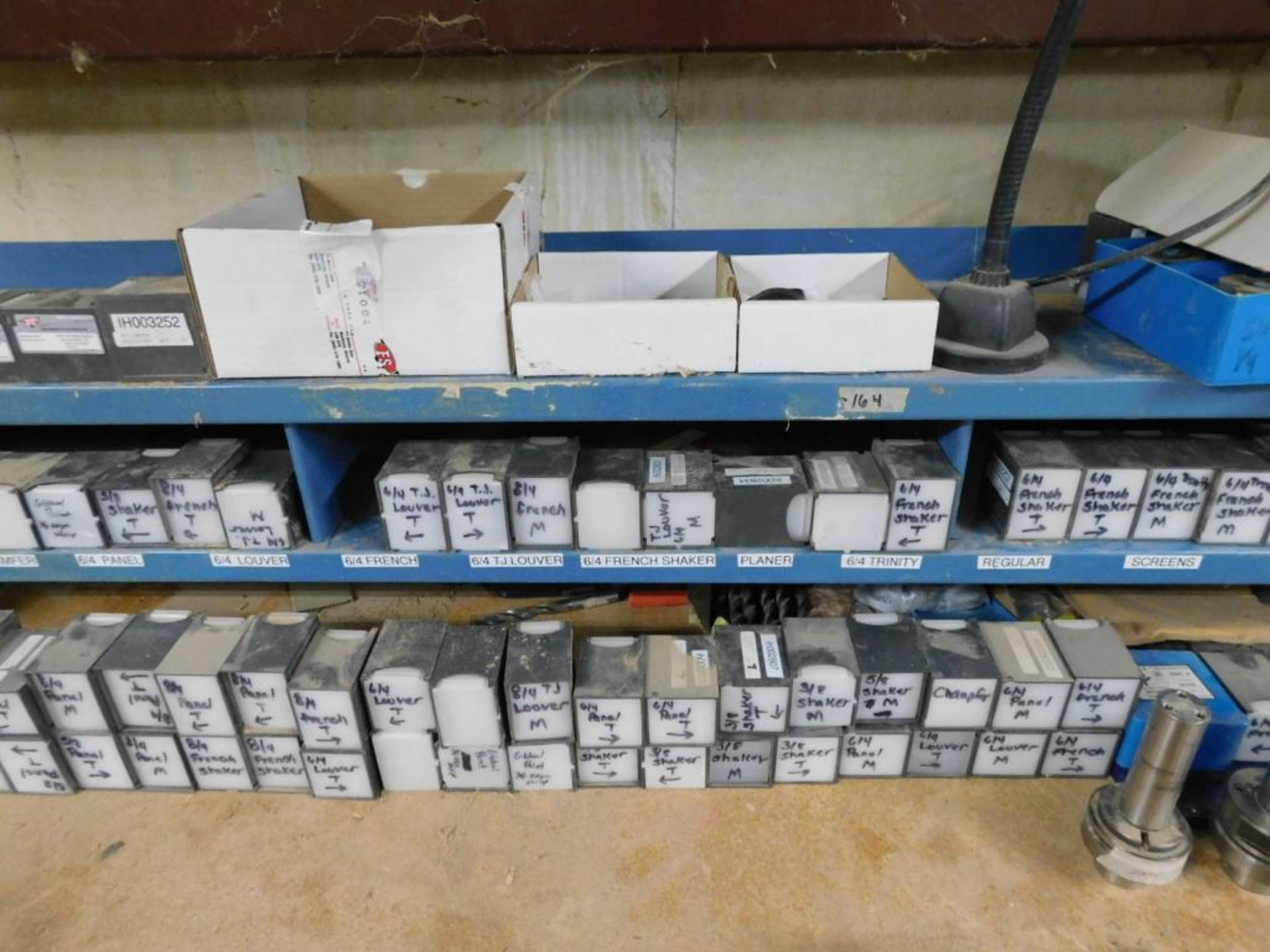 LOT: Large Assortment of Insert Knives & Assorted HSK Tool Holders w/Work Bench - Image 3 of 4