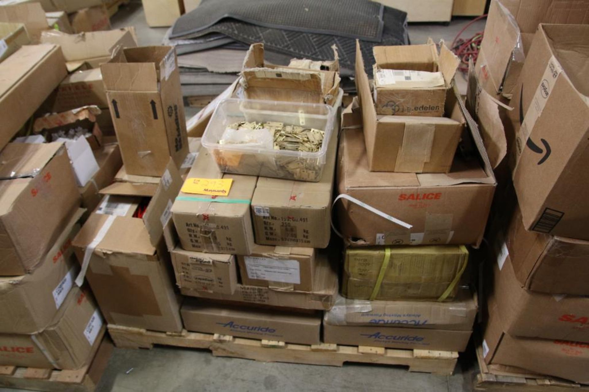 LOT: Pallet of Misc. Screws, Hinges and Handles