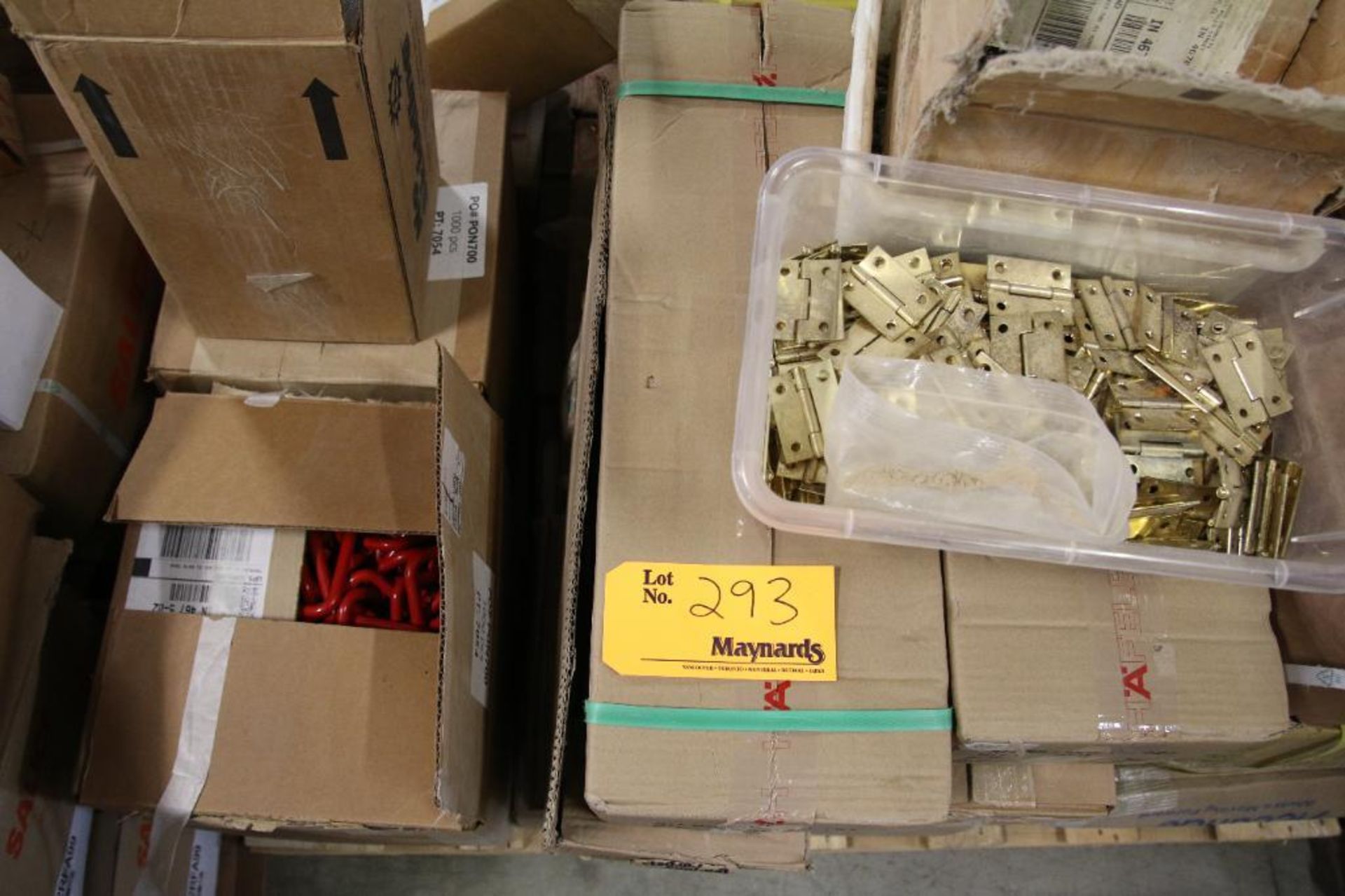 LOT: Pallet of Misc. Screws, Hinges and Handles - Image 2 of 3