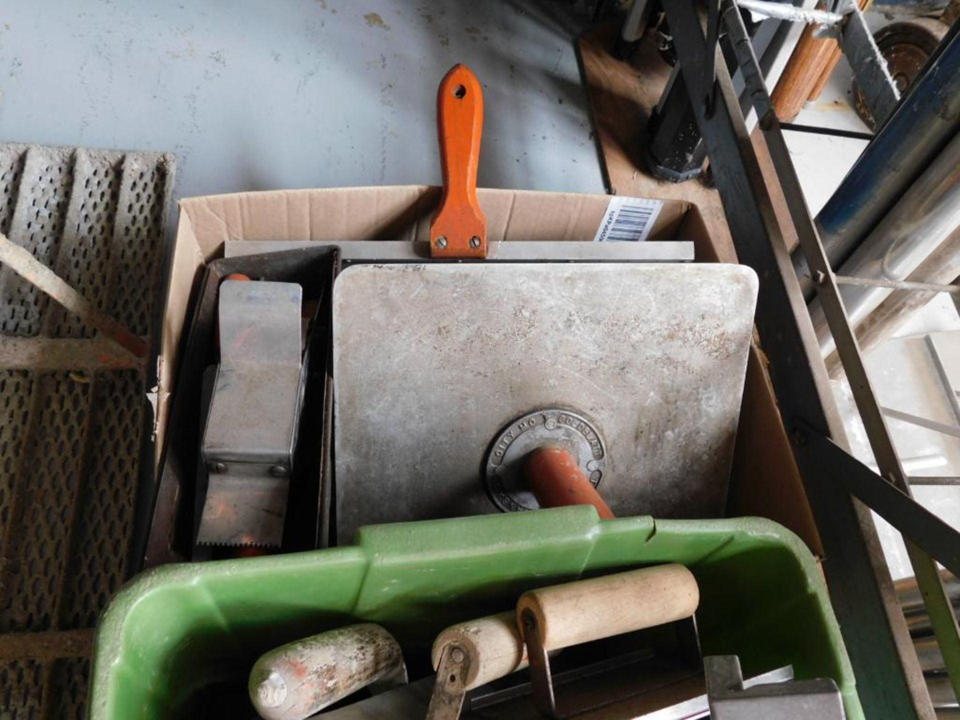LOT: Assorted Concrete Tools - Image 2 of 3